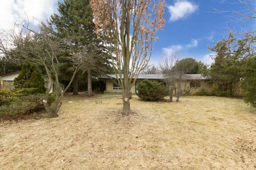 643 Hanlon Rd Property Photo