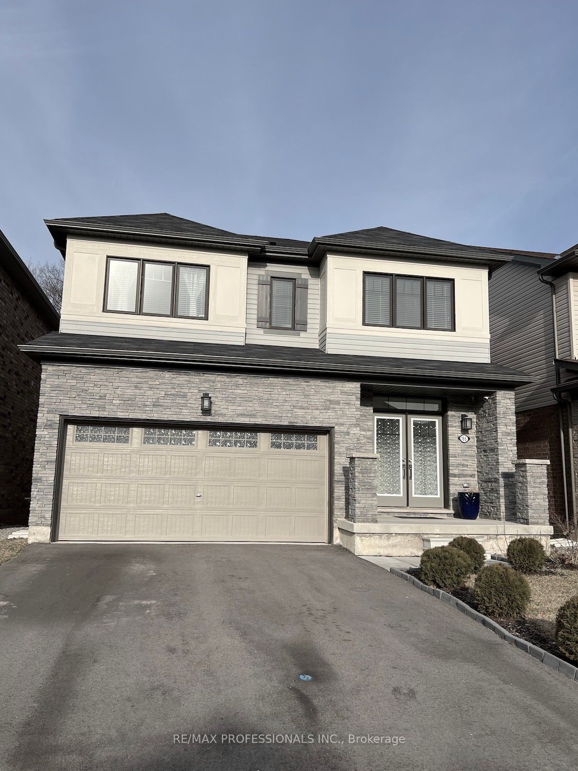 165 Cactus Cres Property Photo 1