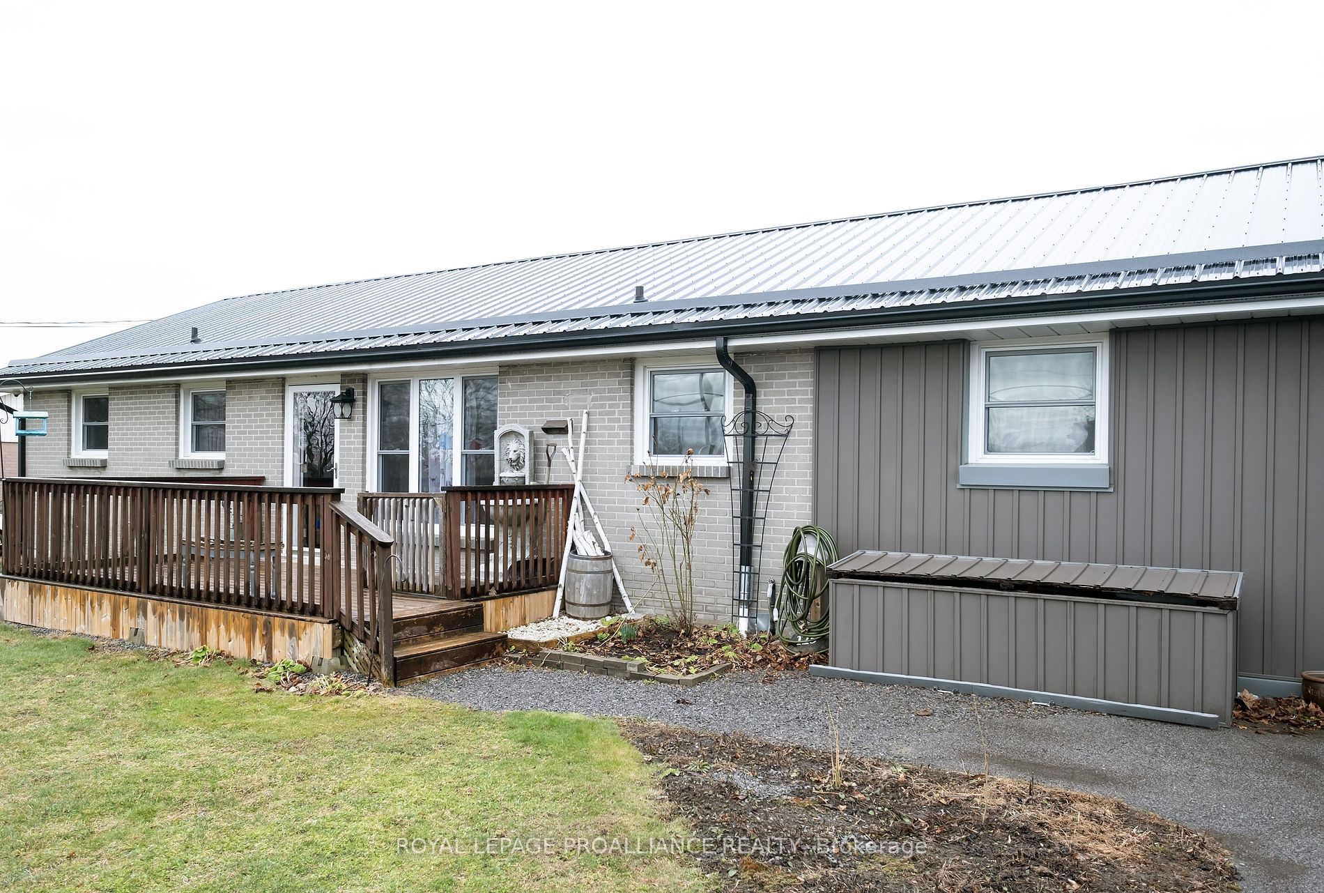 125 Aikins Rd Property Photo