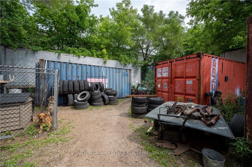 140 Clarke Road Property Photo 12
