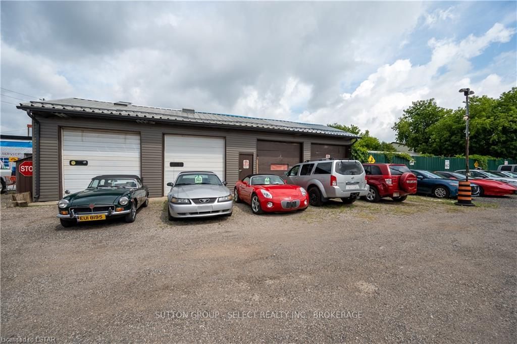 140 Clarke Road Property Photo 22