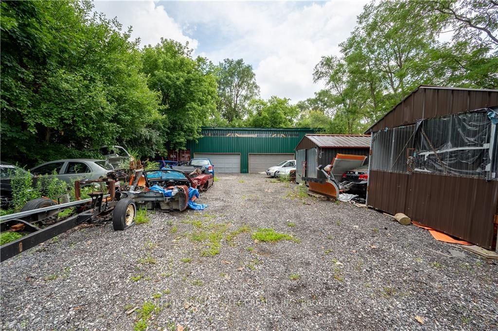 140 Clarke Road Property Photo 27