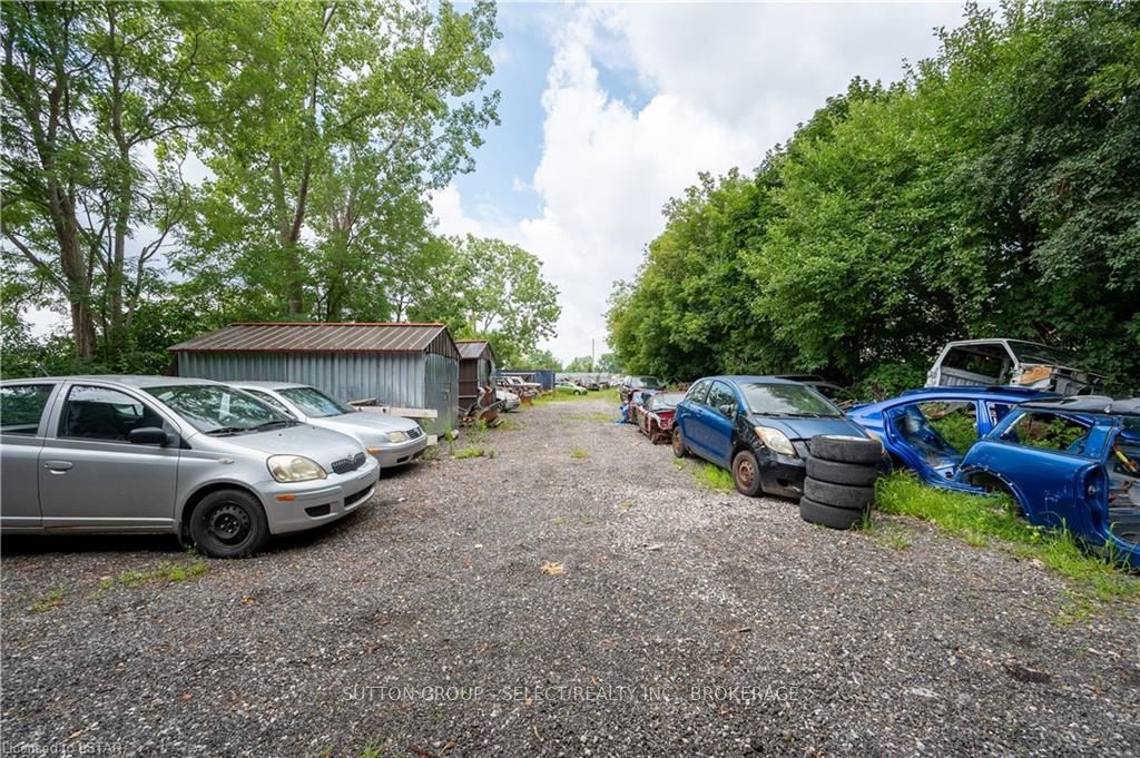 140 Clarke Road Property Photo 29