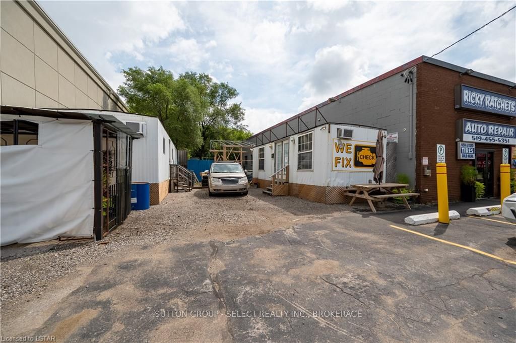140 Clarke Road Property Photo 34