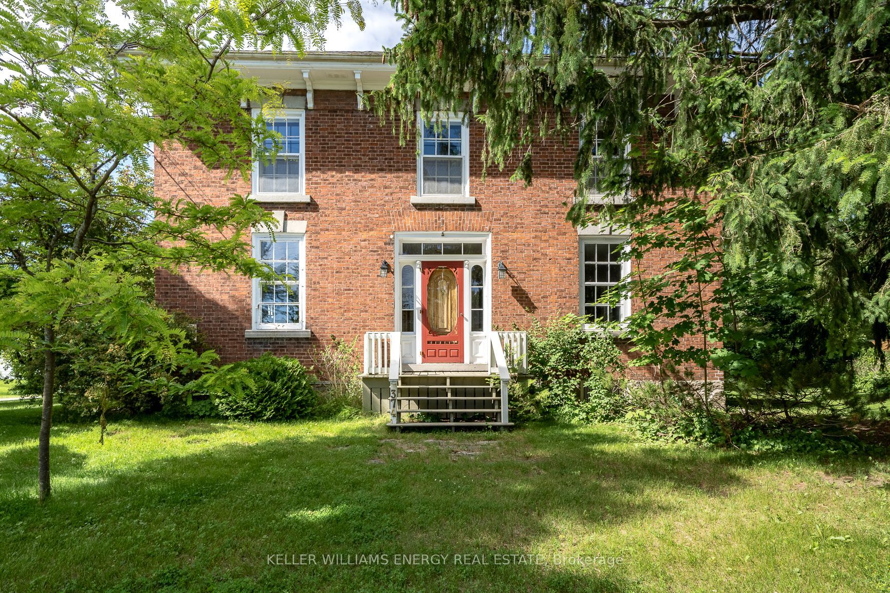 374 Bloomfield Main St Property Photo