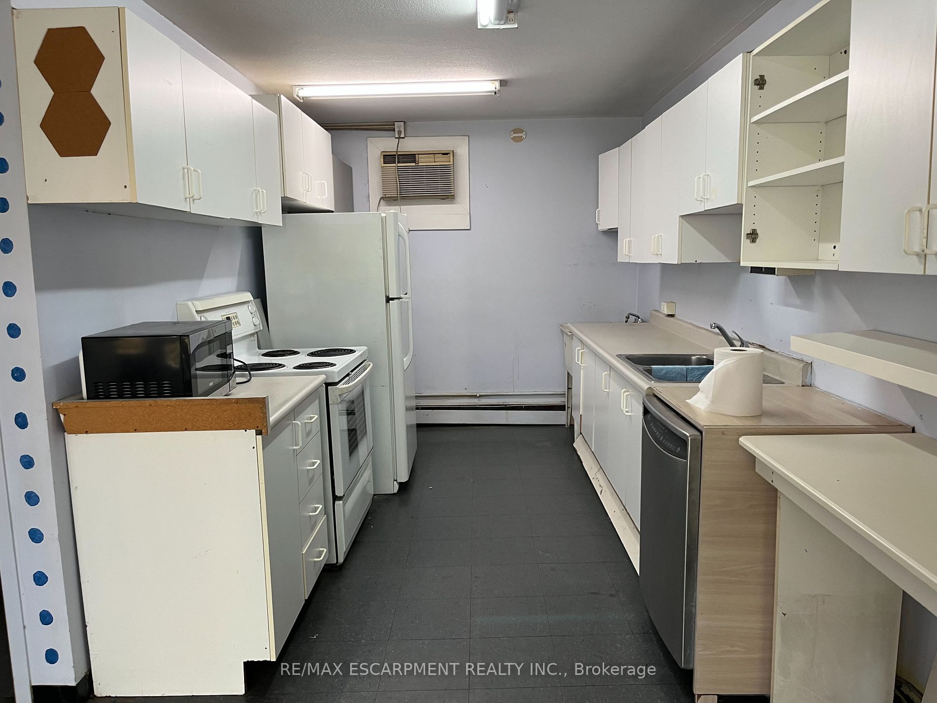 350 Quigley Rd Property Photo 9