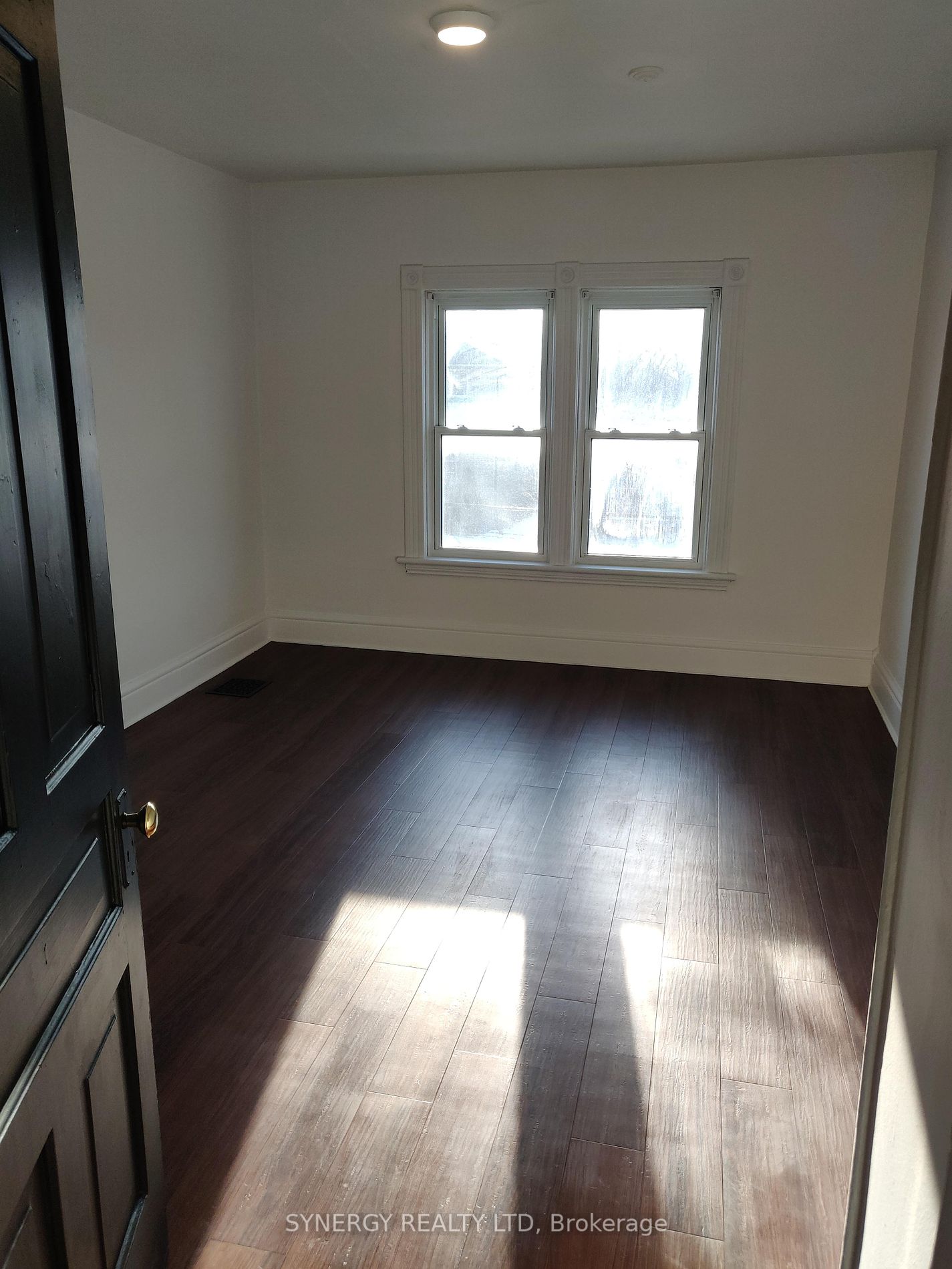 90 Chesley Ave Property Photo 7