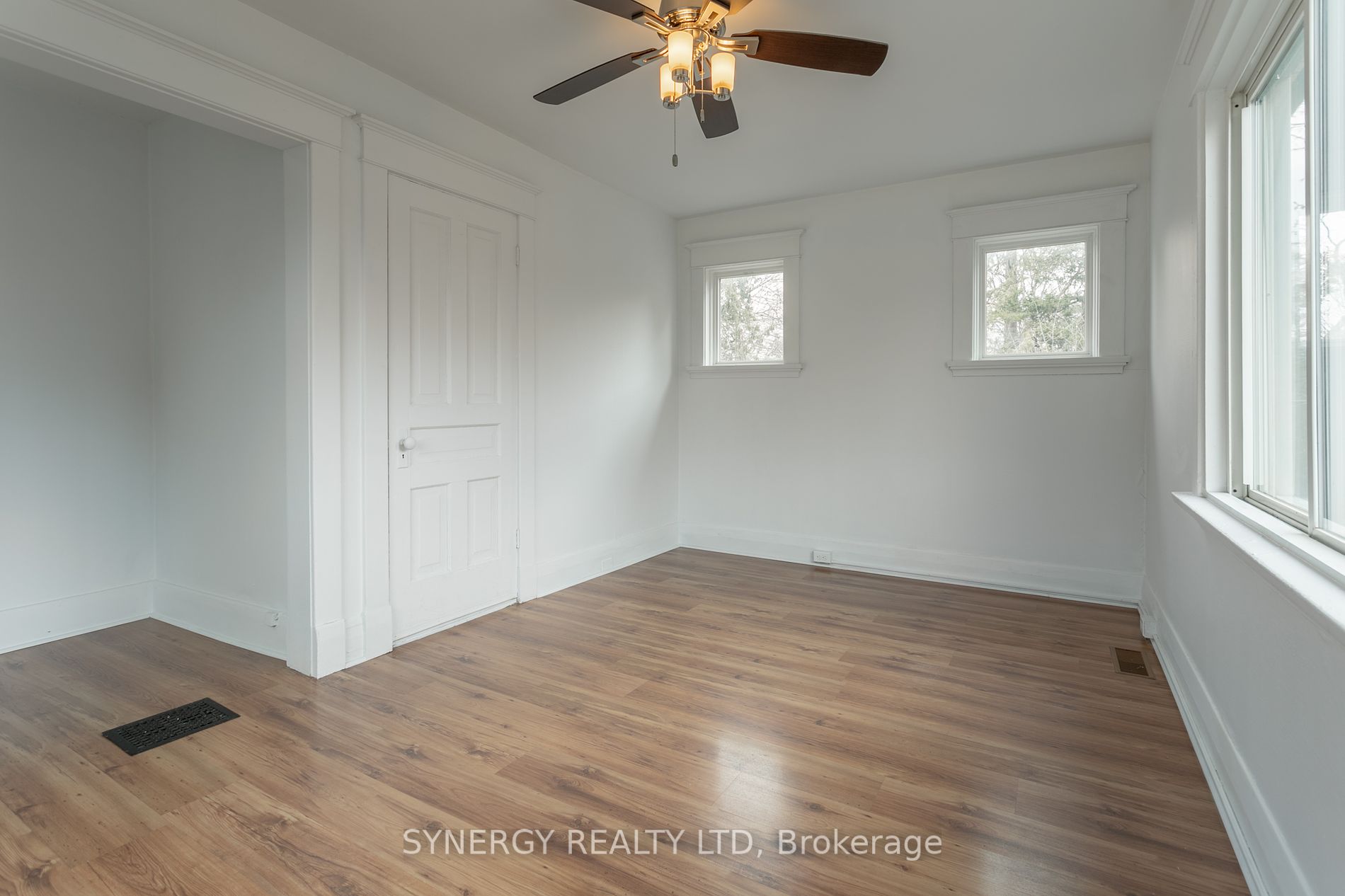 90 Chesley Ave Property Photo 22