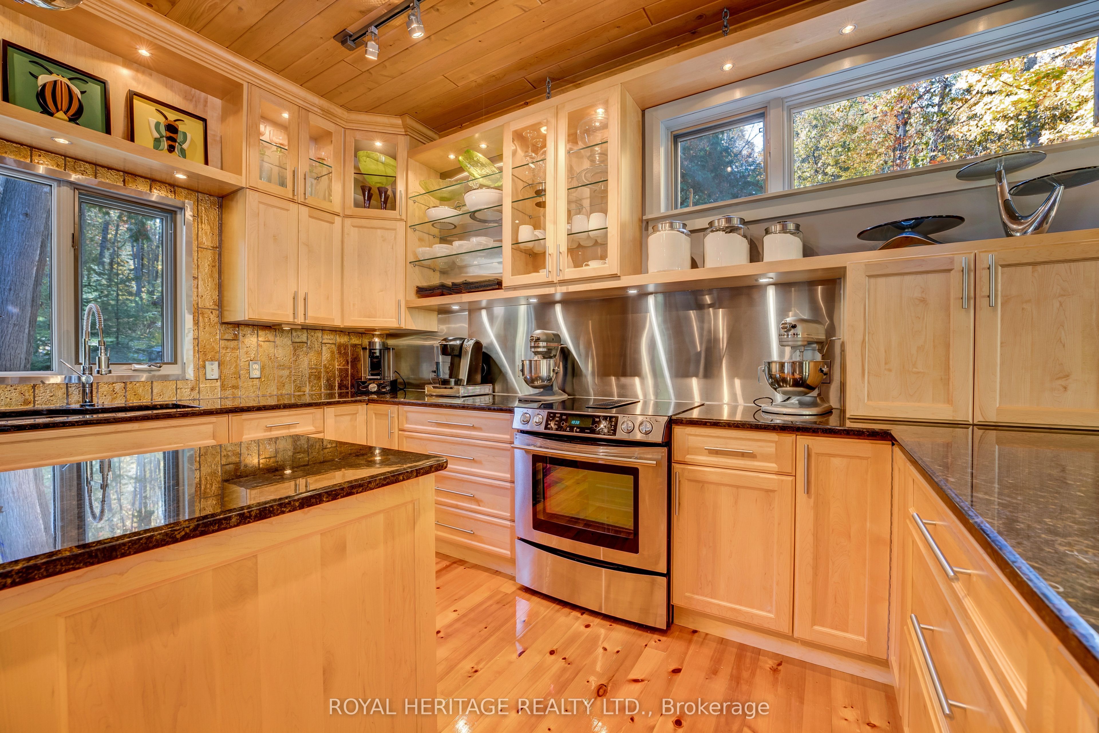 916 Siberia Road Property Photo 16