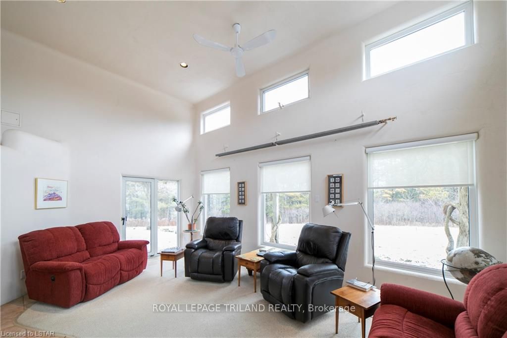 15668 Furnival Road Property Photo 16