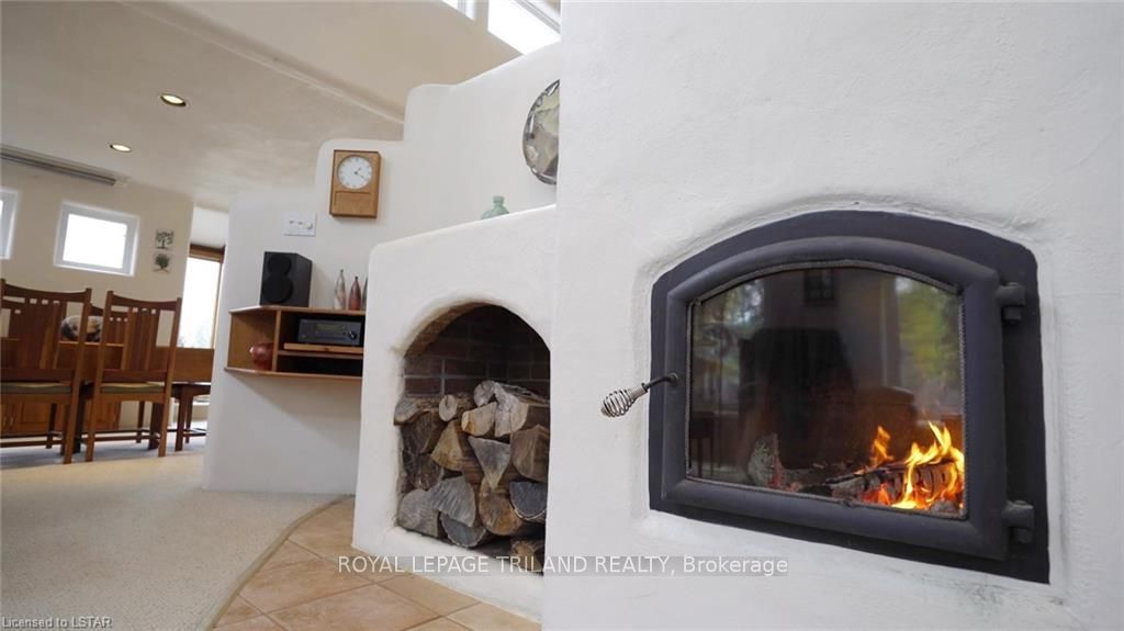 15668 Furnival Road Property Photo 18