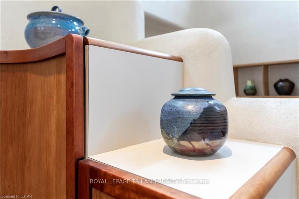 15668 Furnival Road Property Photo 35