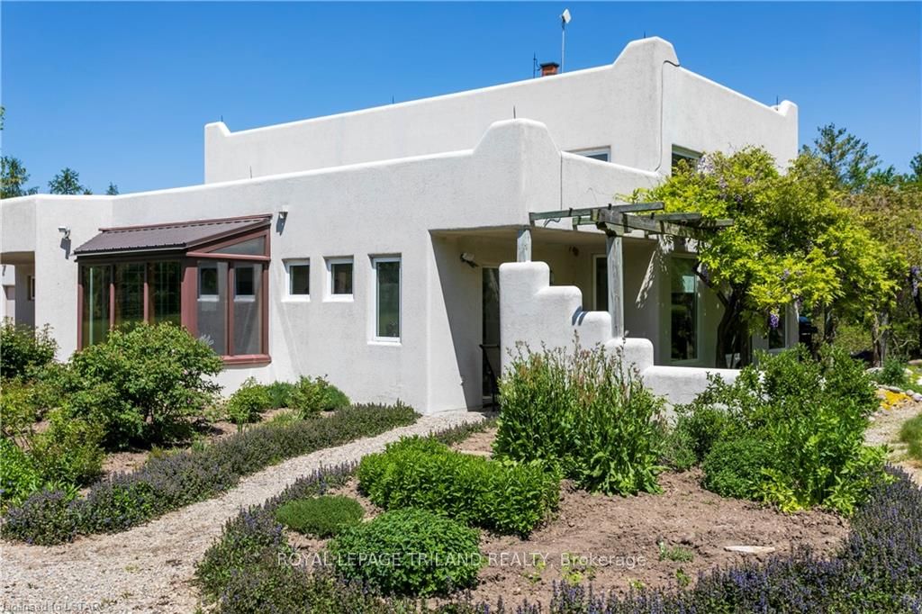 15668 Furnival Road Property Photo 38