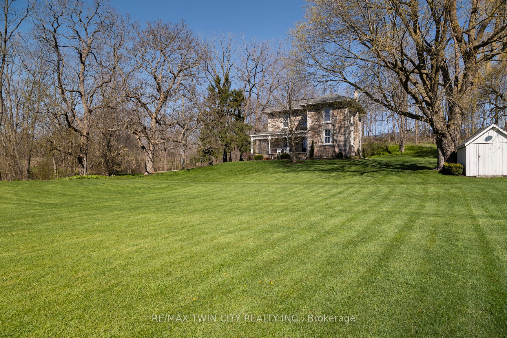 414774 41 St Line Property Photo 17