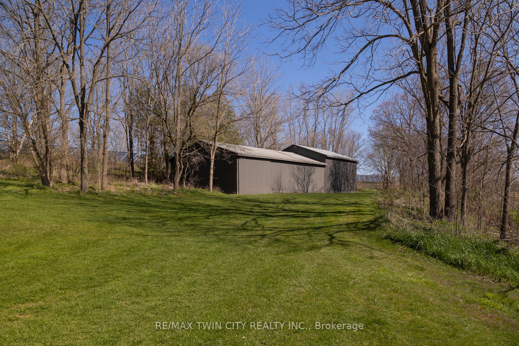 414774 41 St Line Property Photo 21