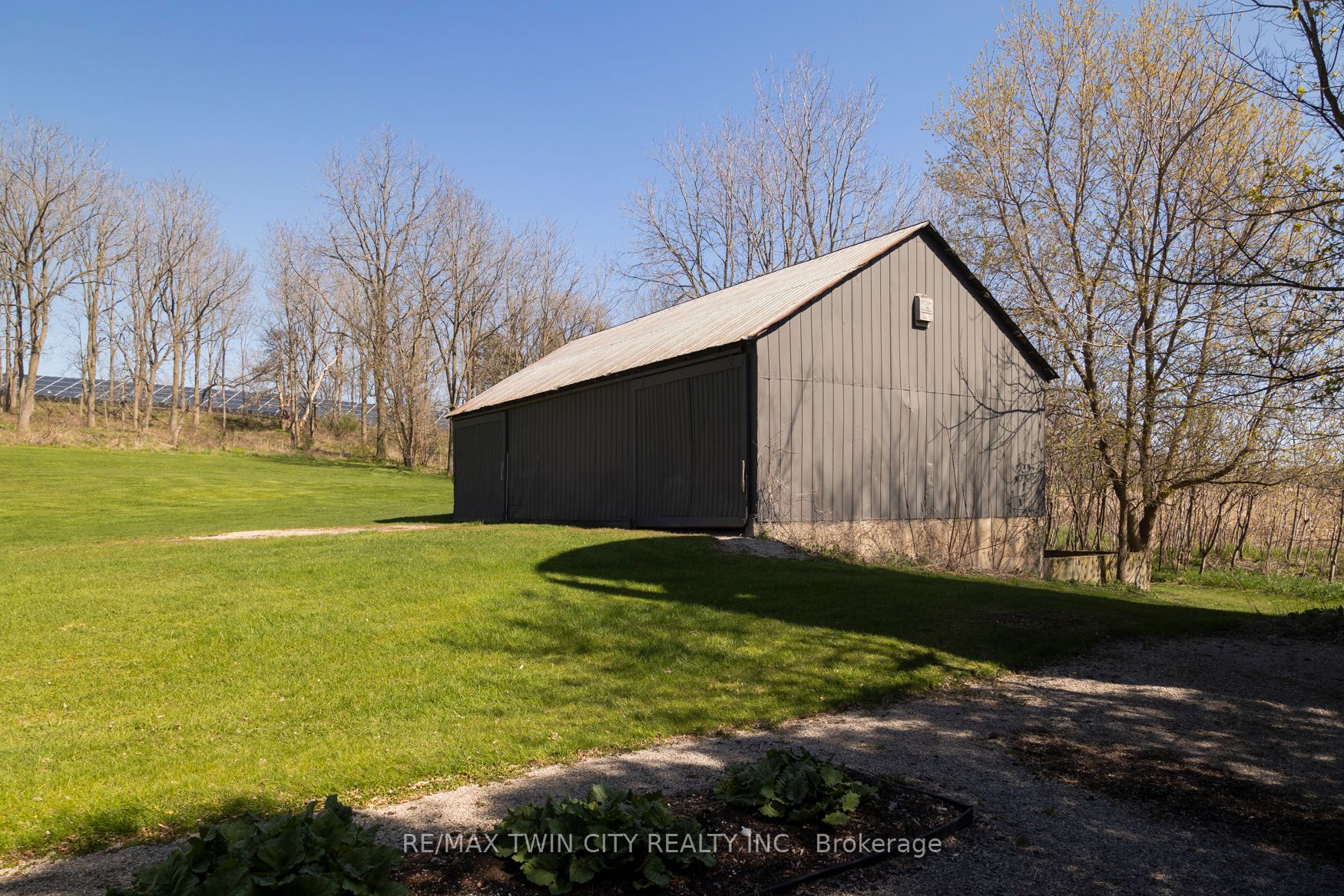 414774 41 St Line Property Photo 22