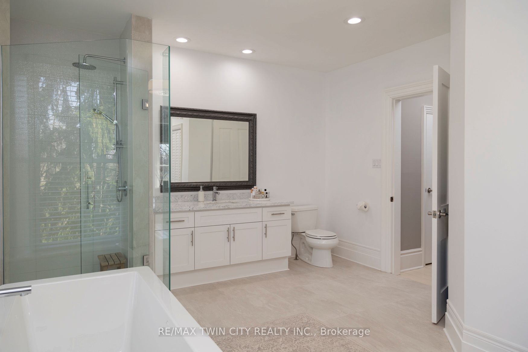 414774 41 St Line Property Photo 40