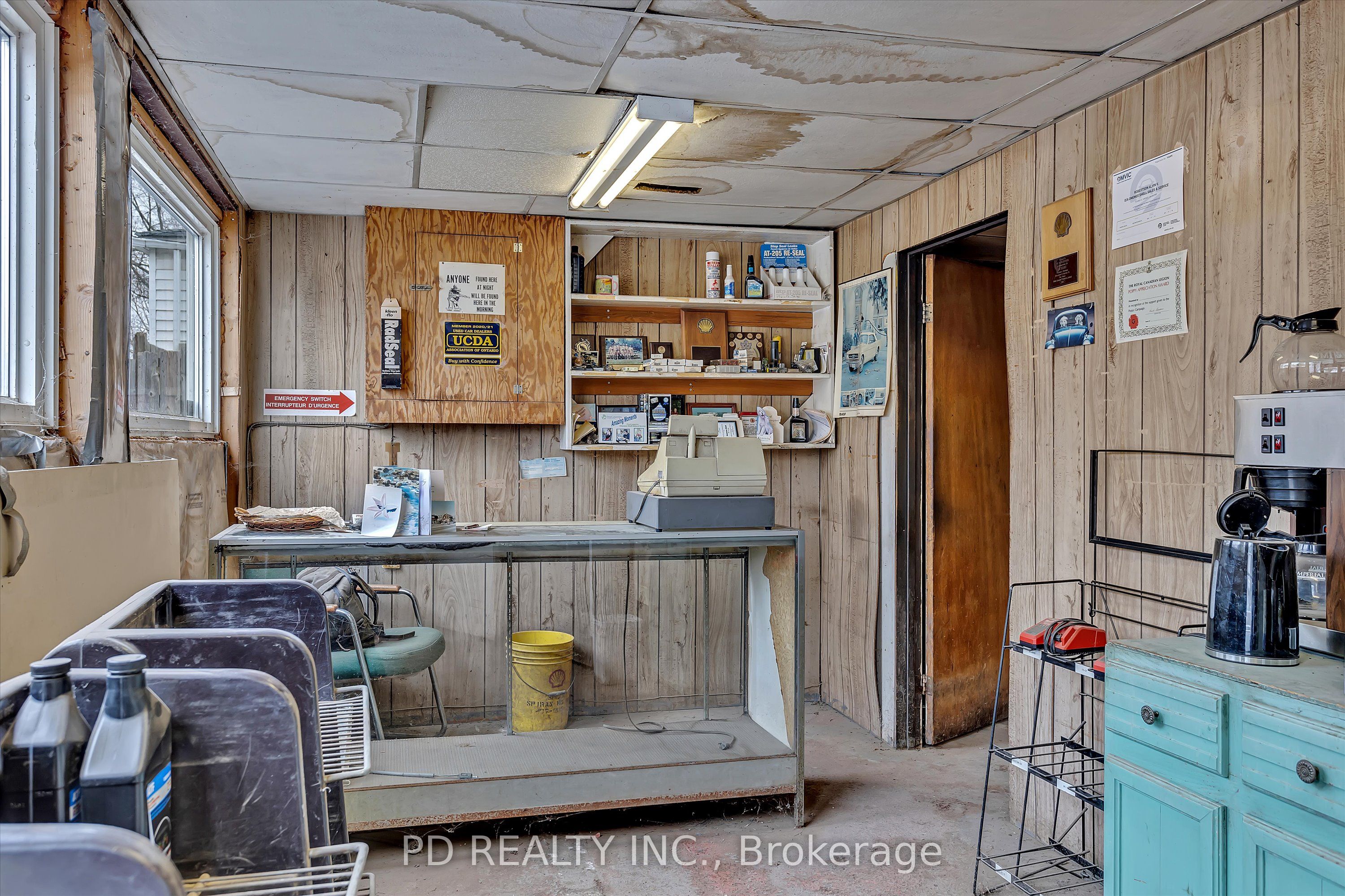 73 King Street E Property Photo 4