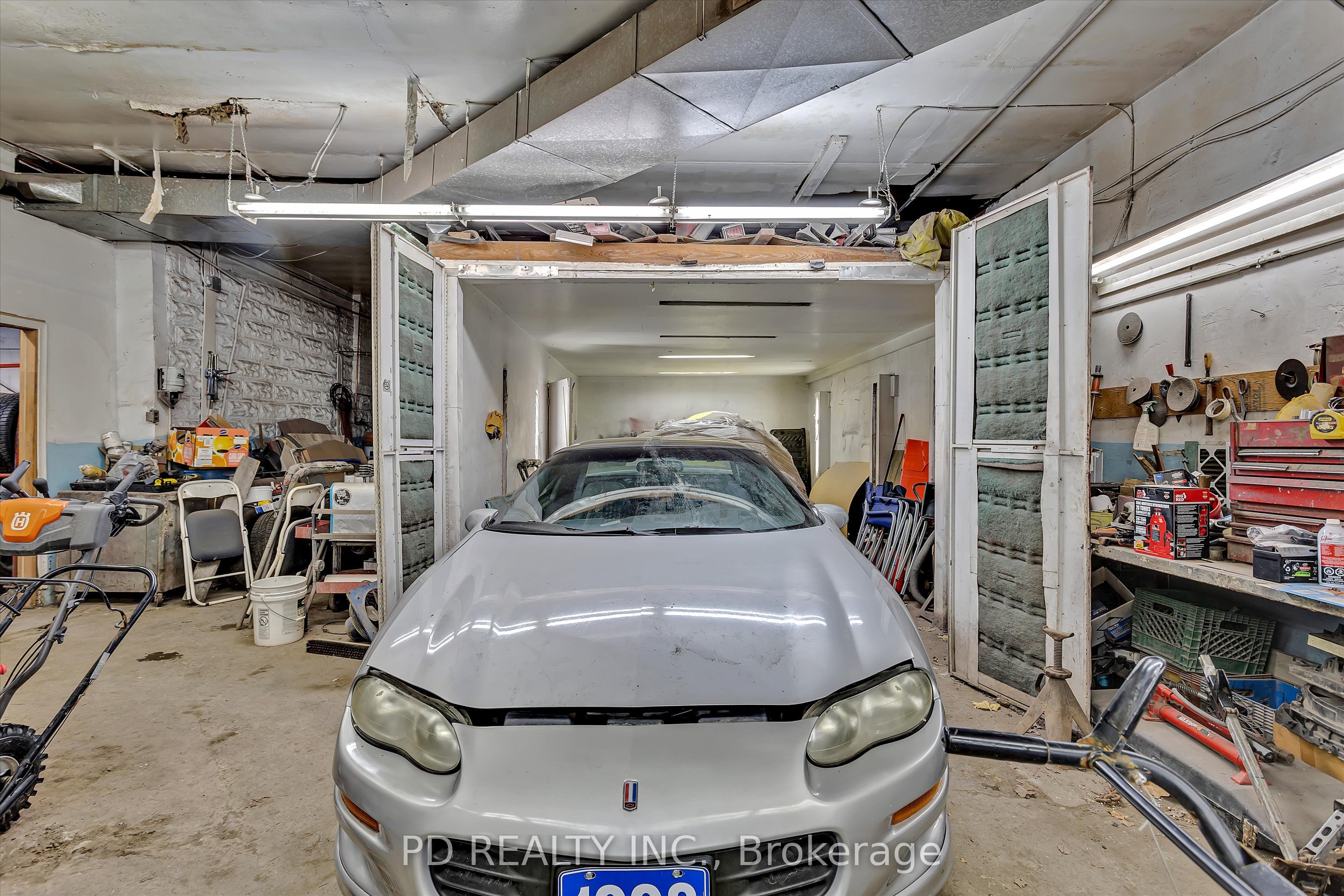 73 King Street E Property Photo 12