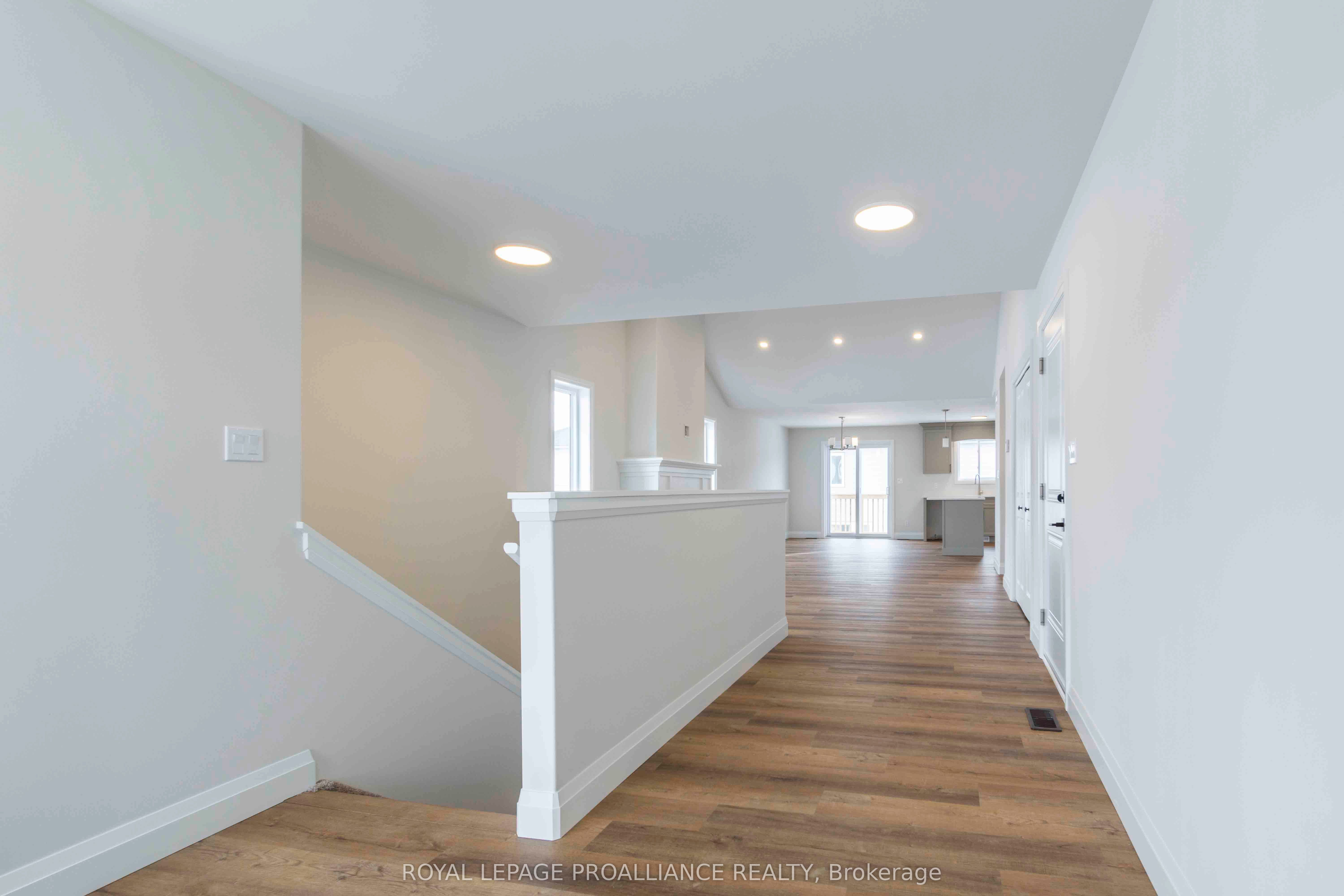 70 Stirling Crescent Property Photo 5