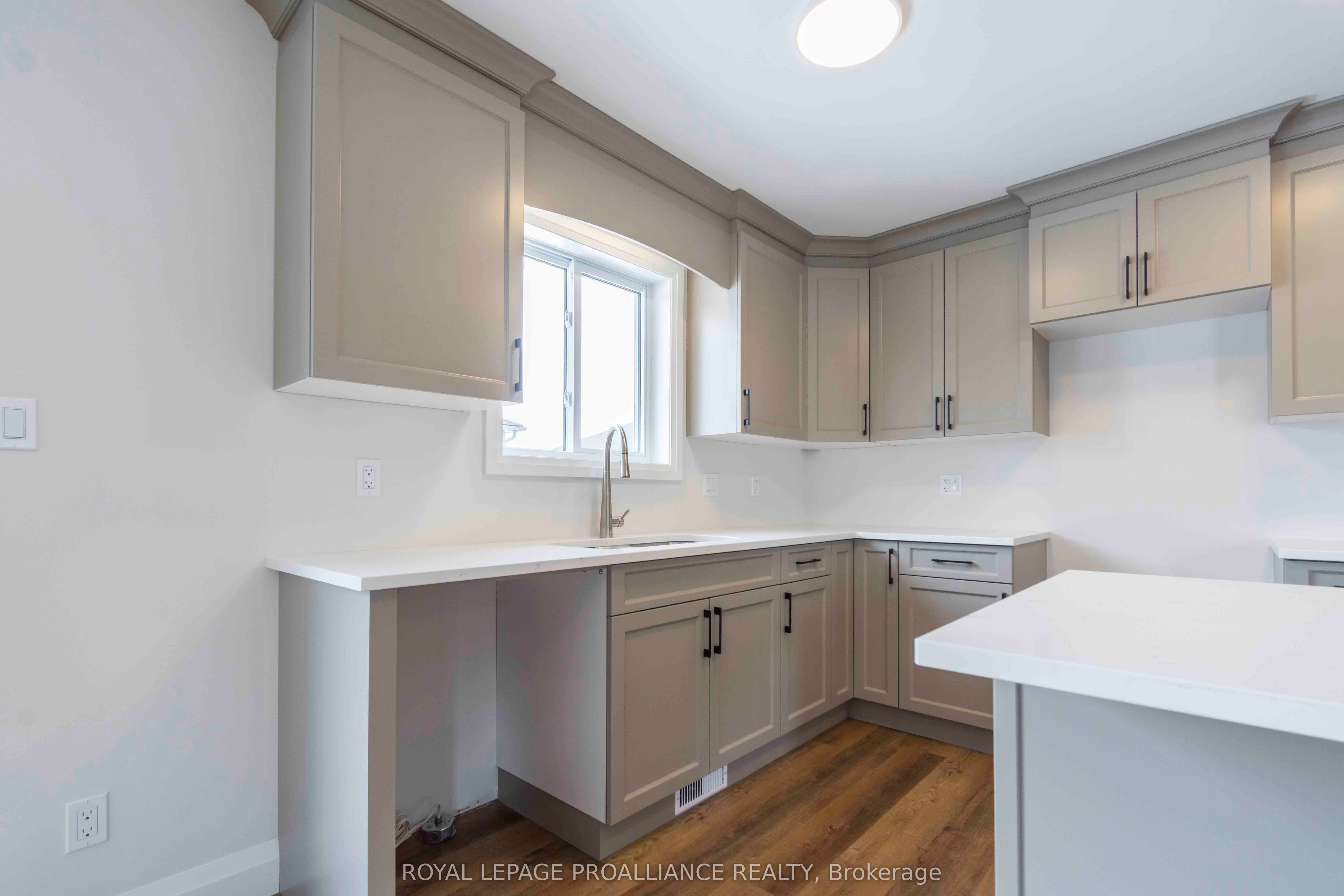70 Stirling Crescent Property Photo 10