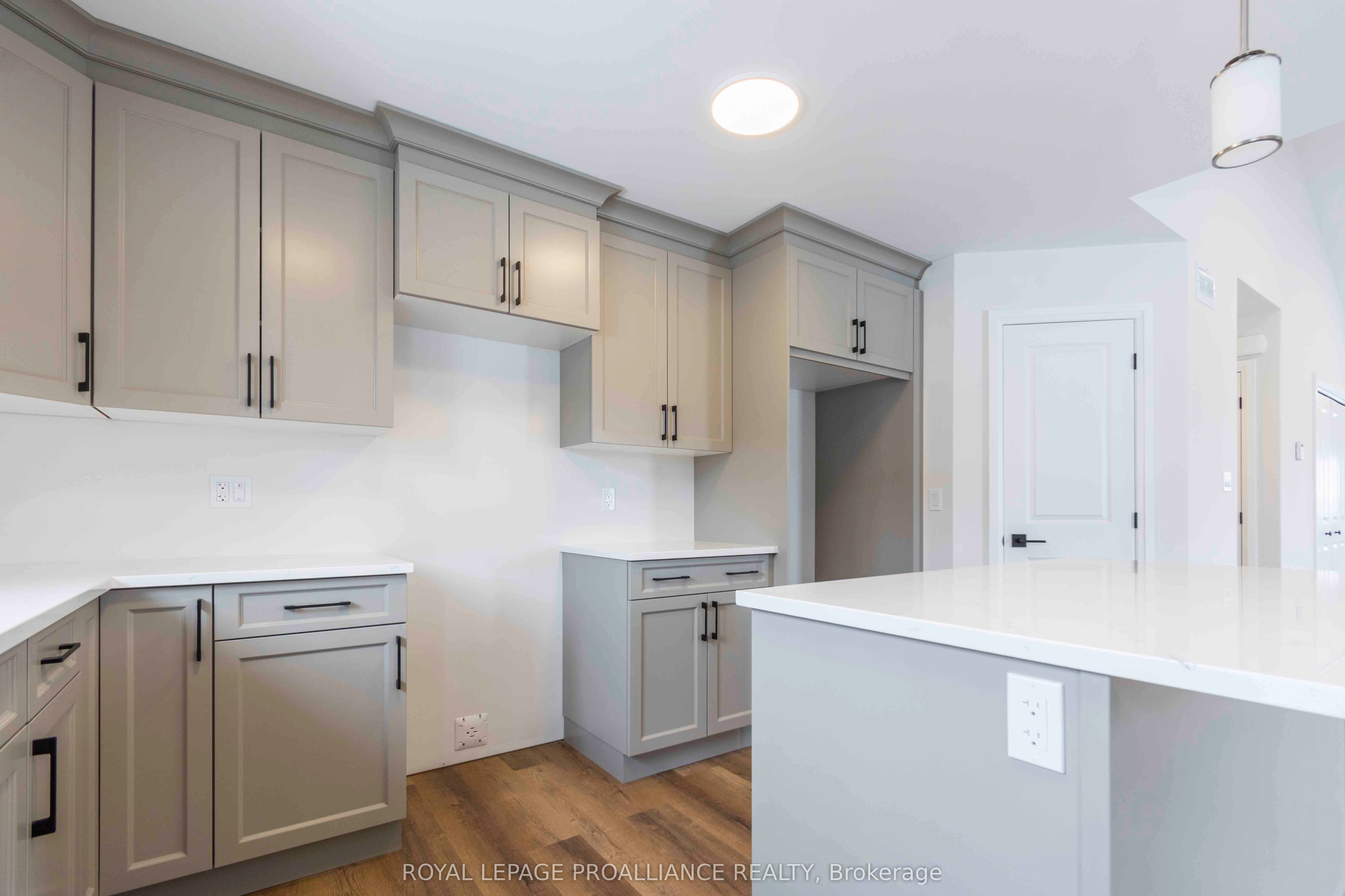 70 Stirling Crescent Property Photo 11