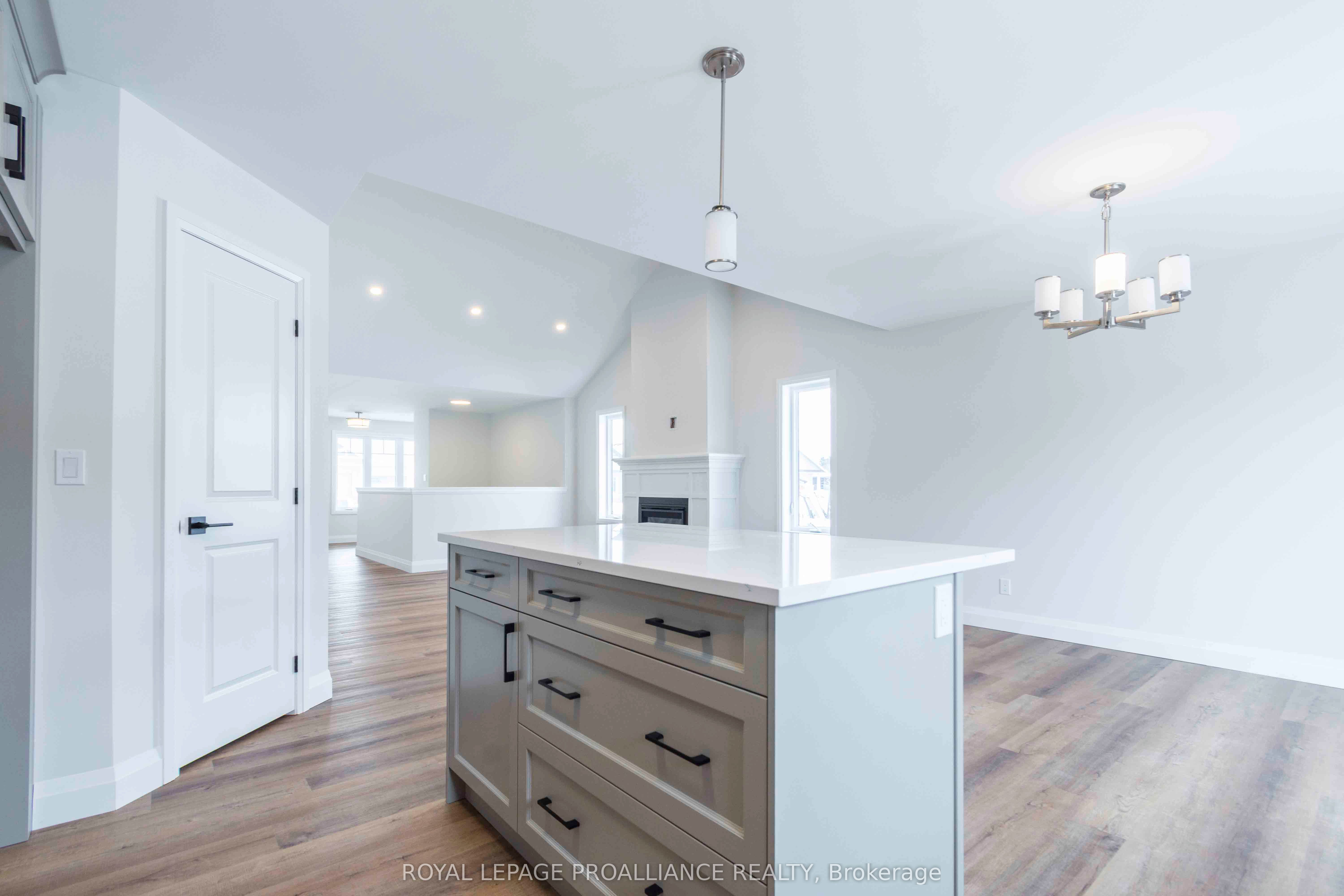 70 Stirling Crescent Property Photo 12