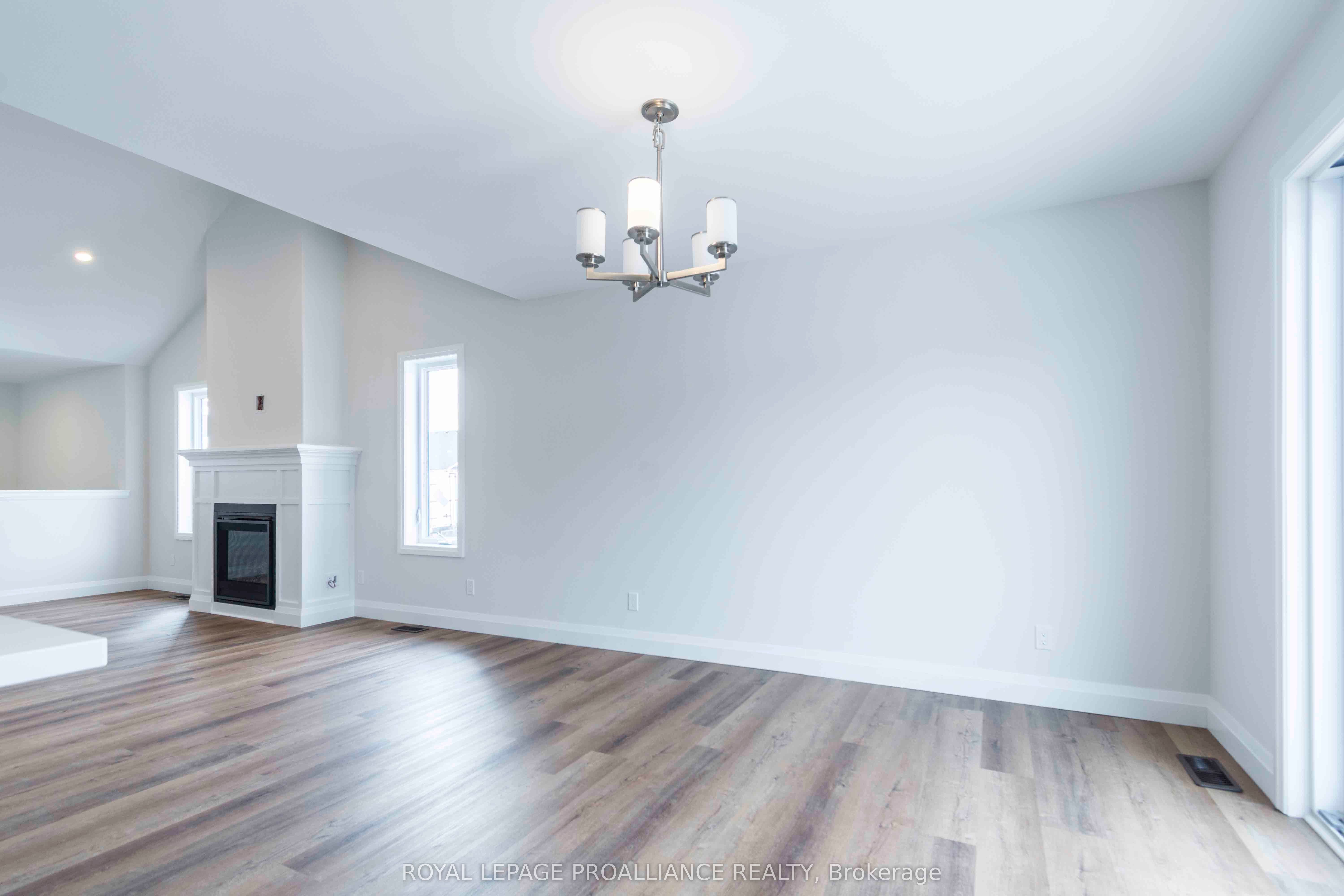 70 Stirling Crescent Property Photo 13