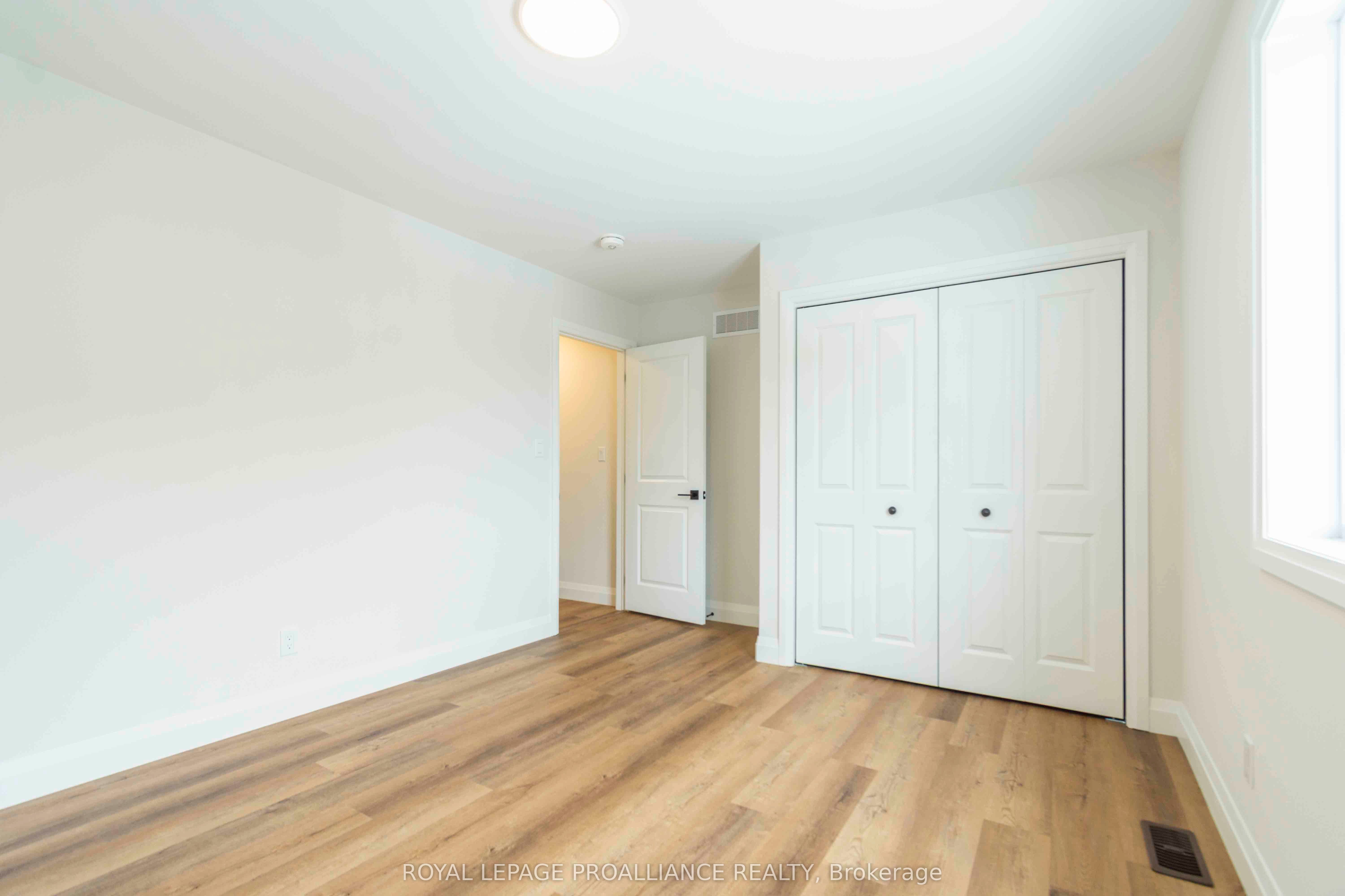 70 Stirling Crescent Property Photo 15
