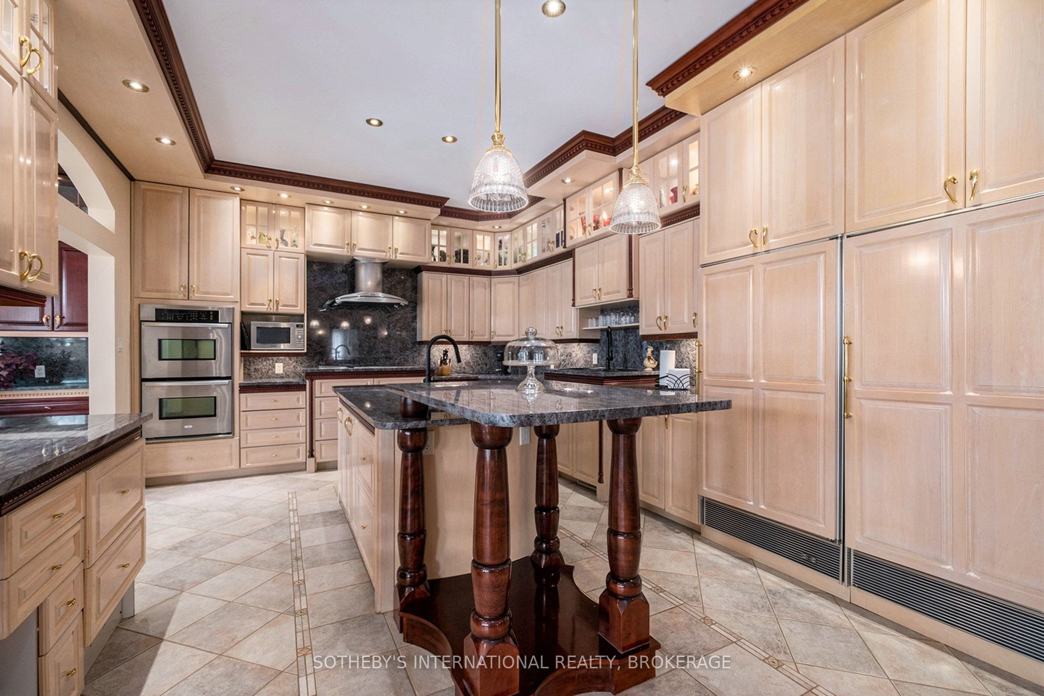 389 Albert Street Property Photo 8