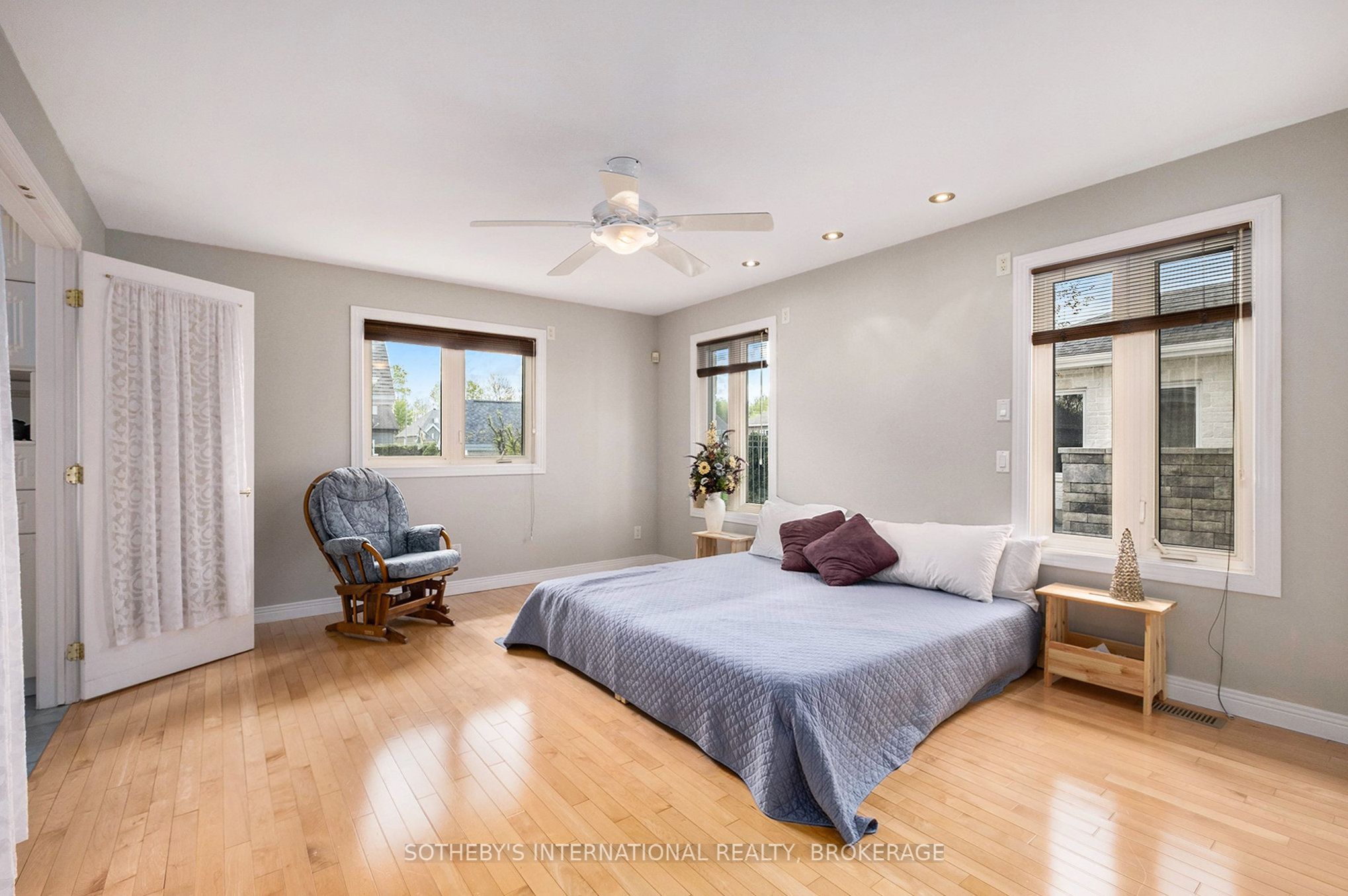 389 Albert Street Property Photo 10