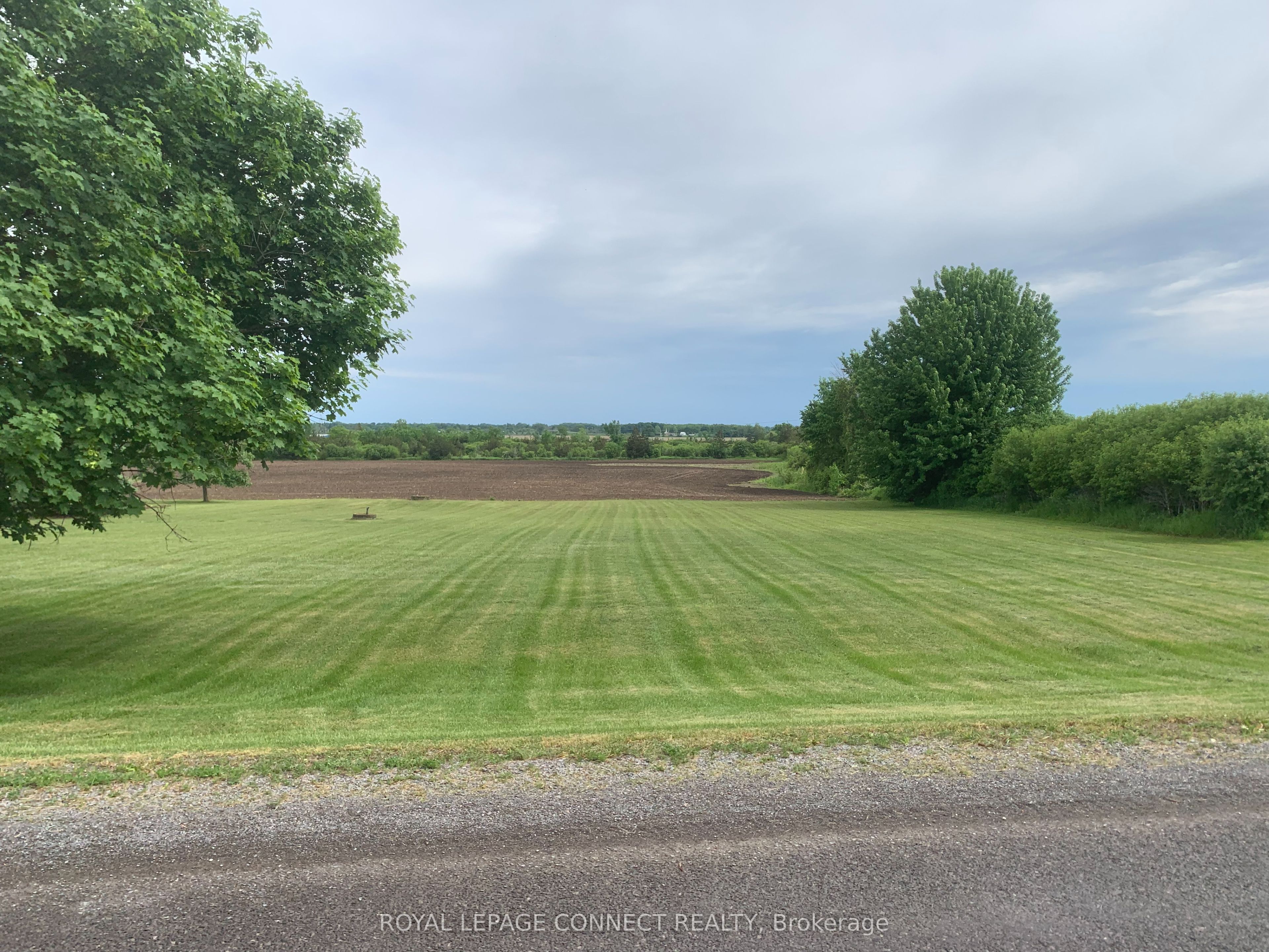 208 Drive In Road Property Photo 6