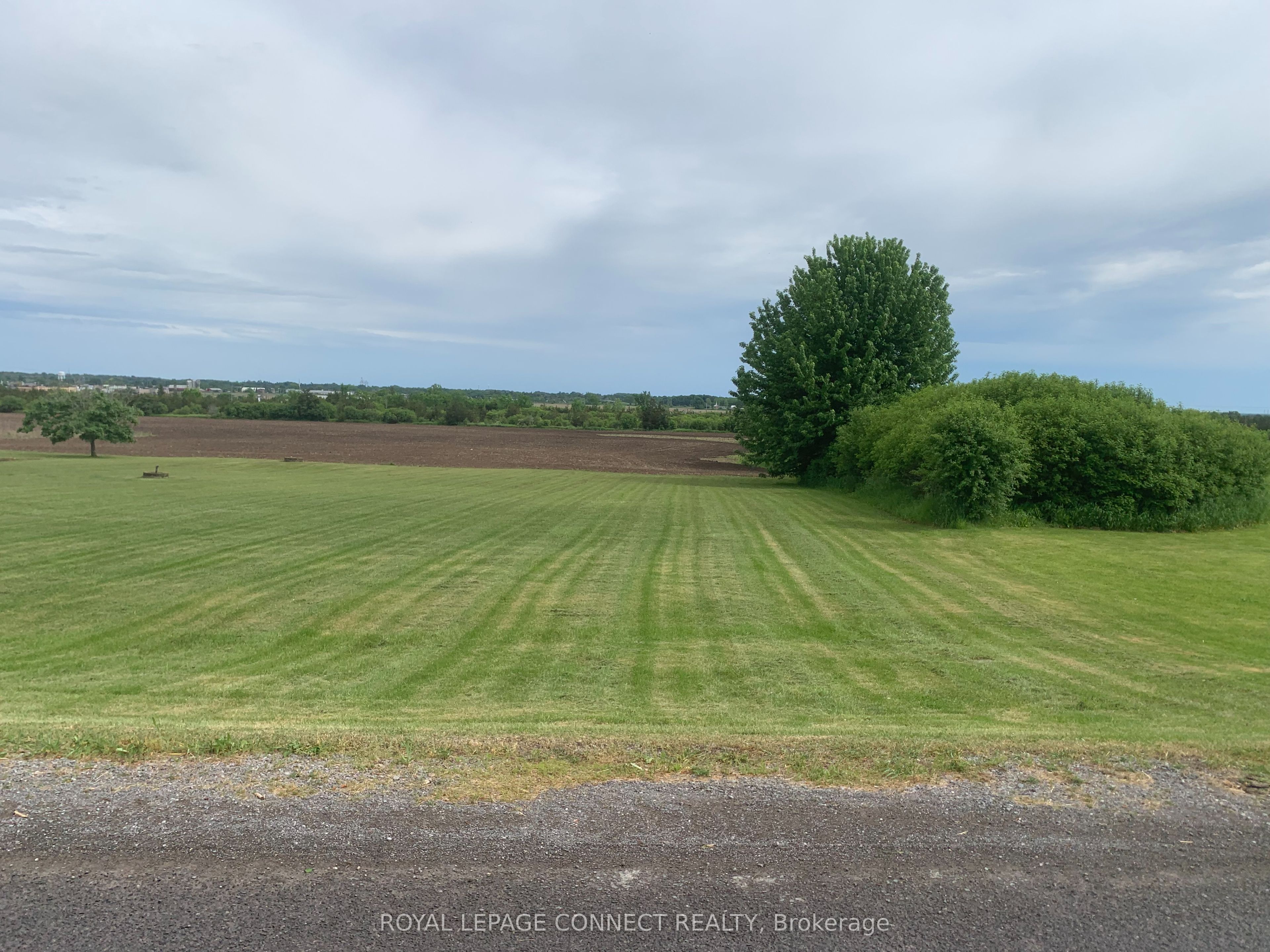 208 Drive In Road Property Photo 7