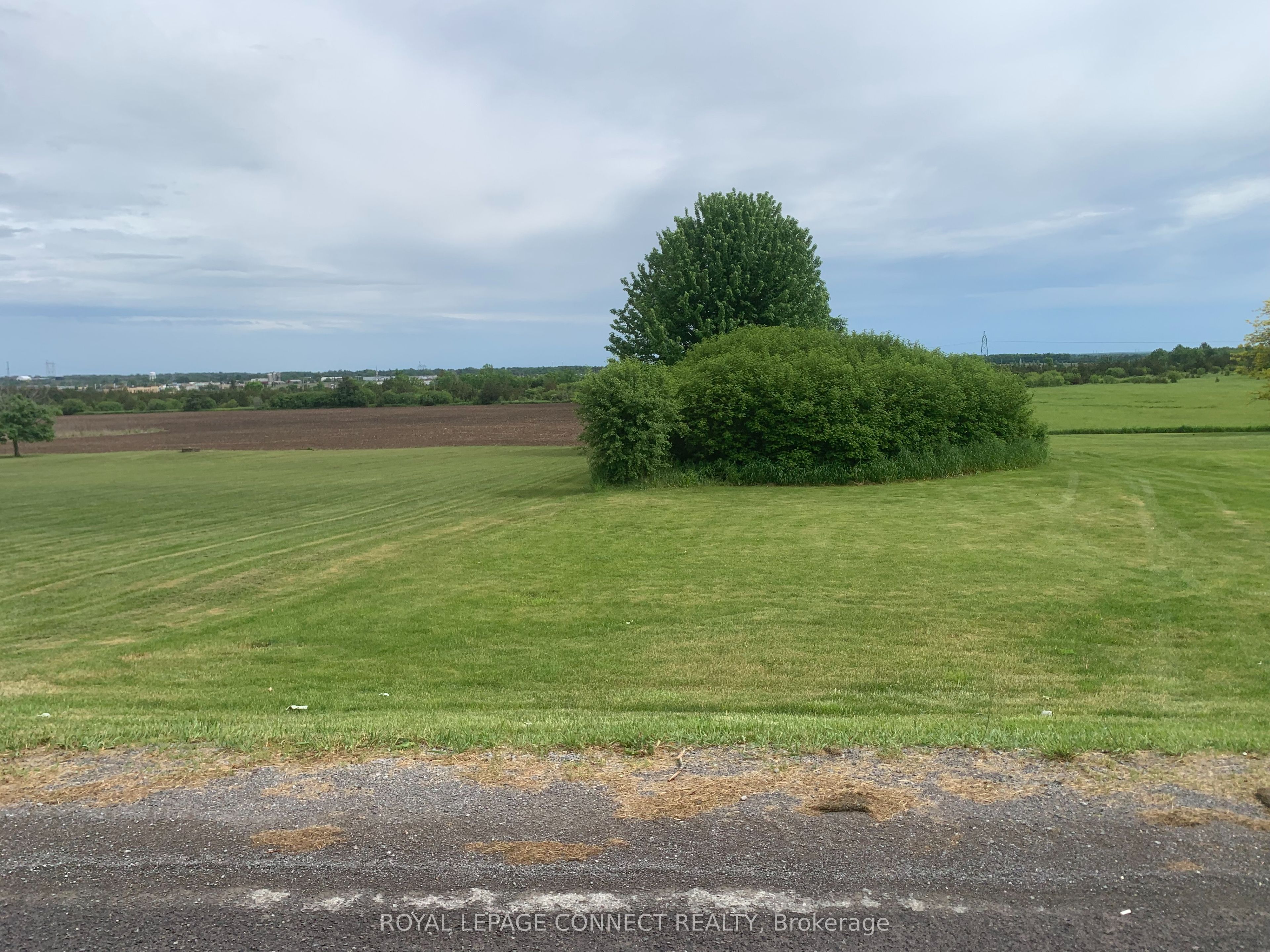 208 Drive In Road Property Photo 8