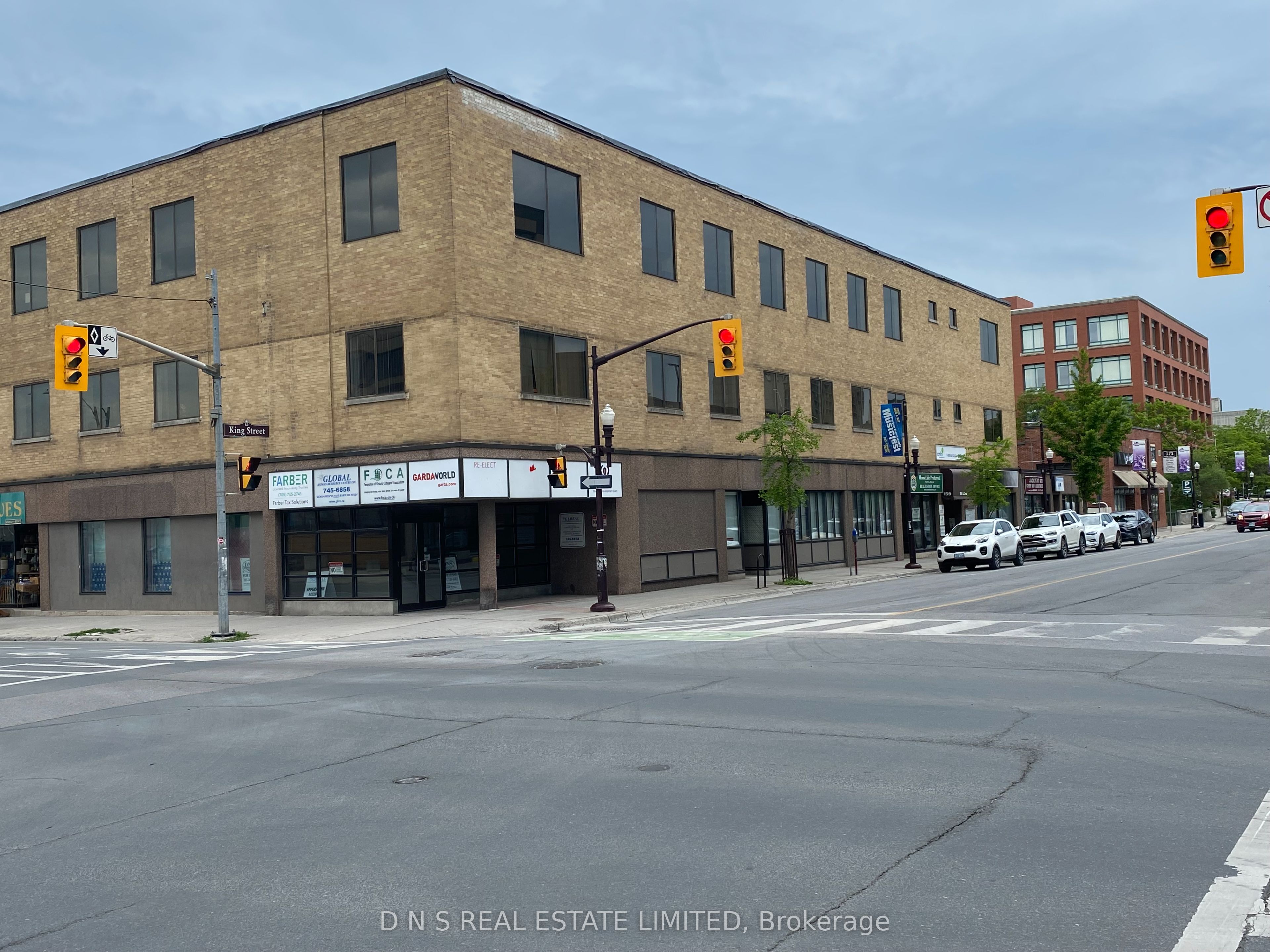 #305 - 159 King Street Property Photo 1