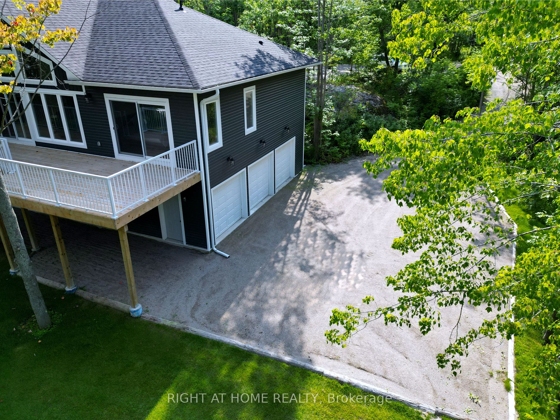 187 Lakeview Dr Property Photo 12