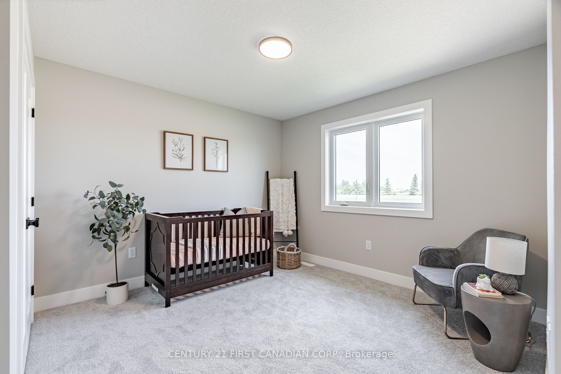 48 Postma Cres Property Photo 21