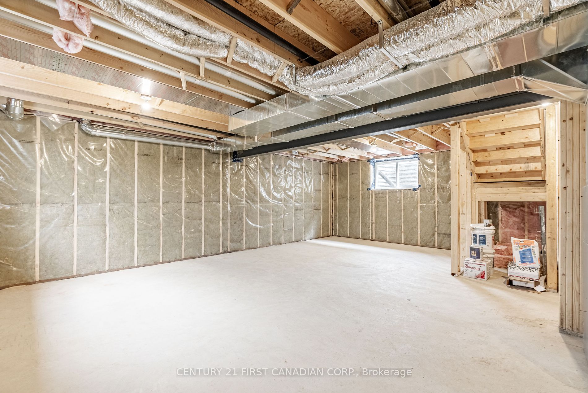 48 Postma Cres Property Photo 25