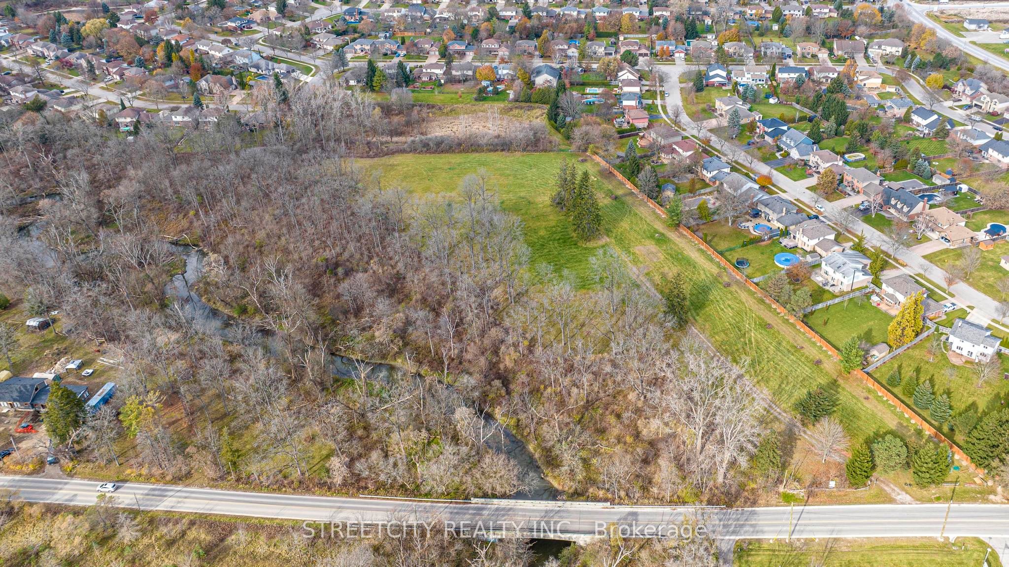 #4 - 7100 Kilbourne Road Property Photo 6