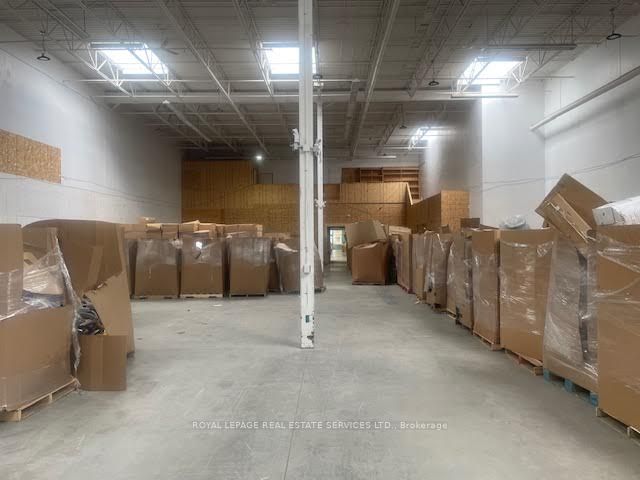 1040 Wharncliffe Road Property Photo 10