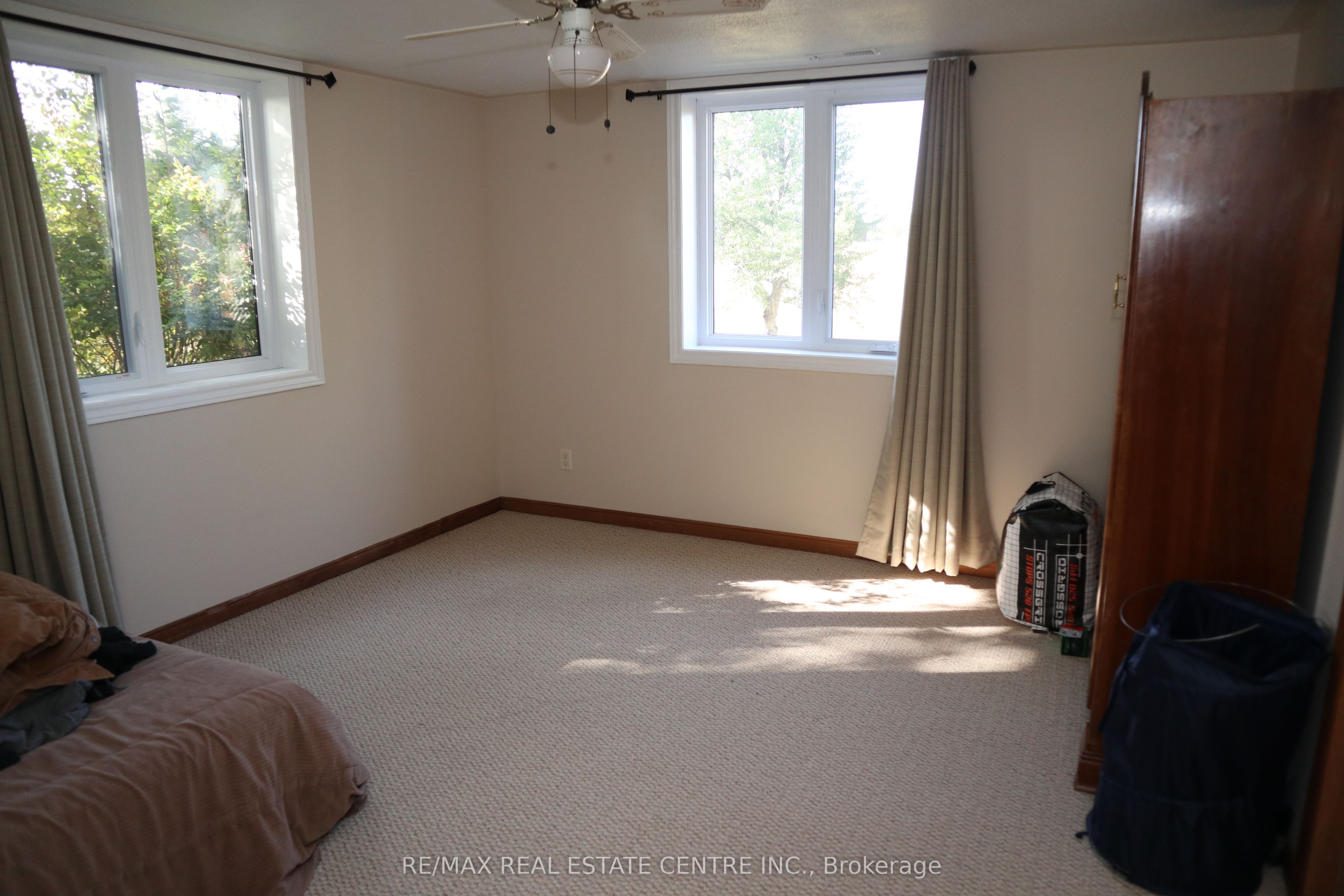 17 Cemetery Road Property Photo 22
