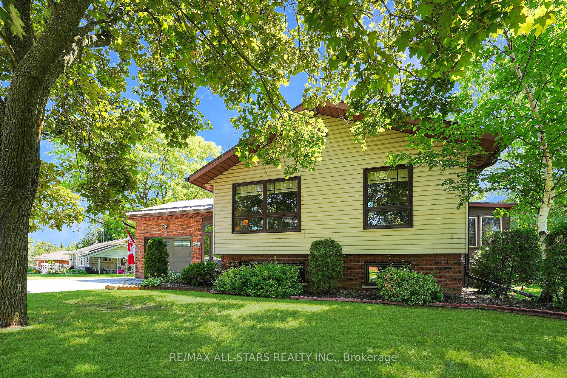86 Clifton St Property Photo 12