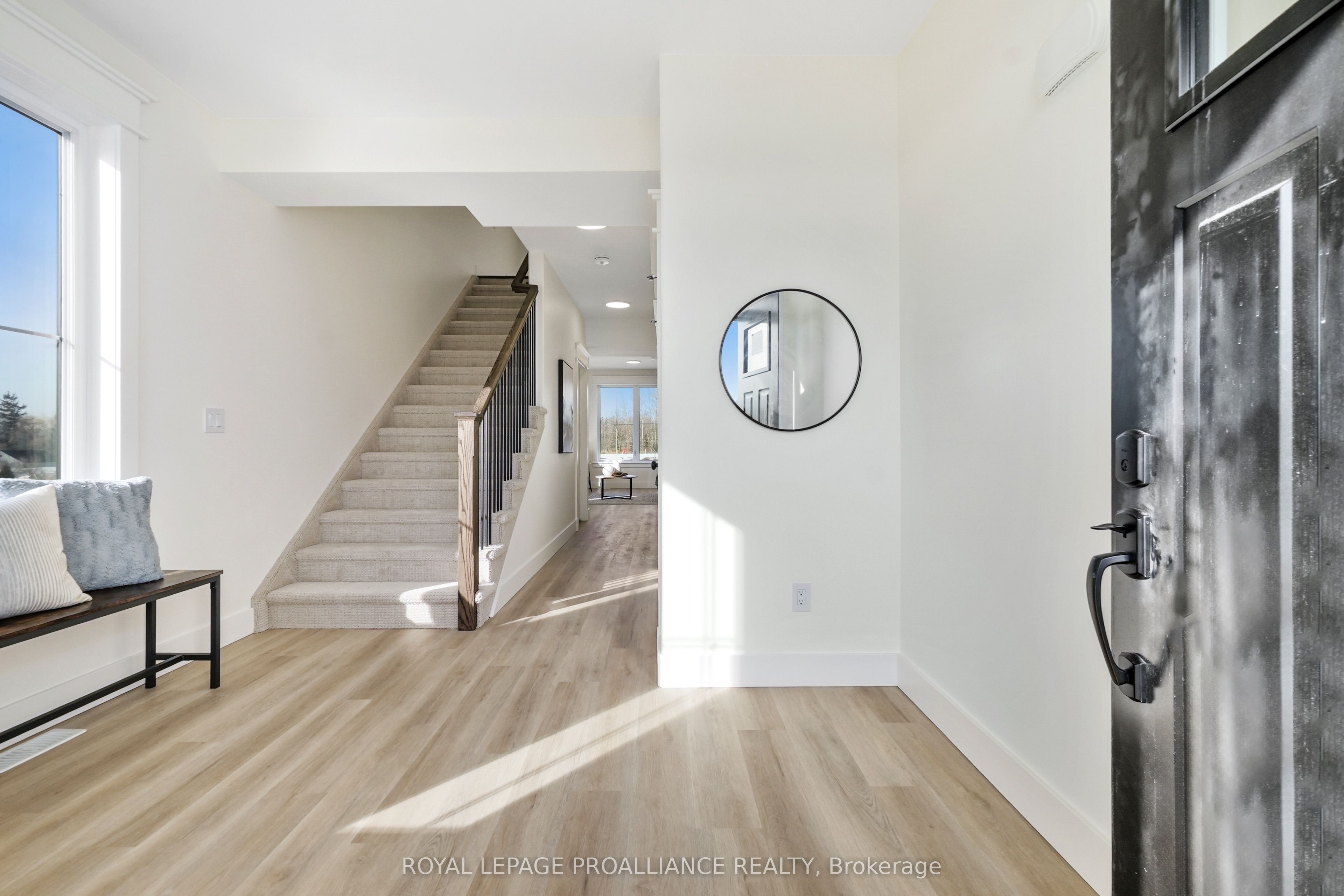 9 Hollingsworth Street Property Photo 8
