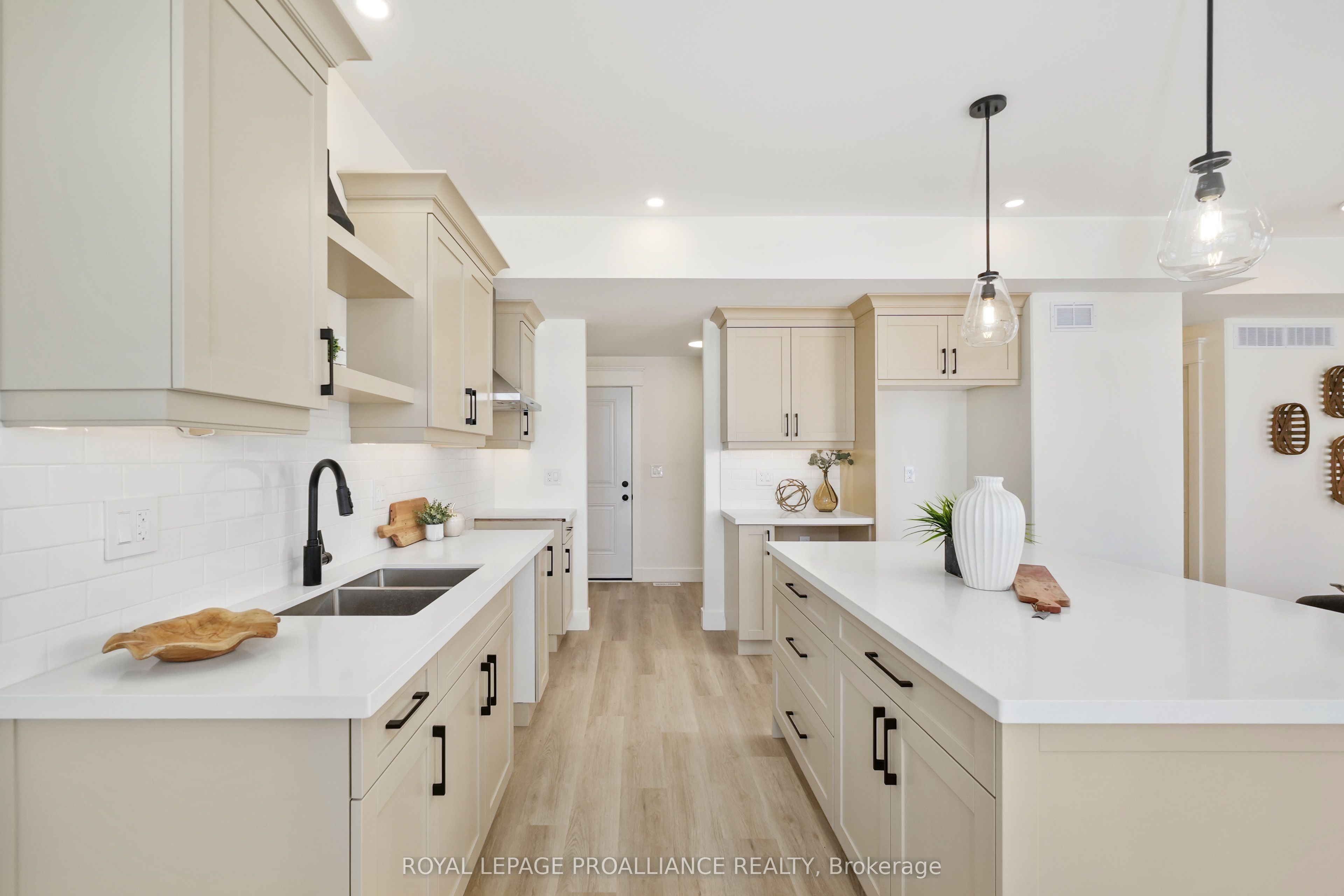 9 Hollingsworth Street Property Photo 17