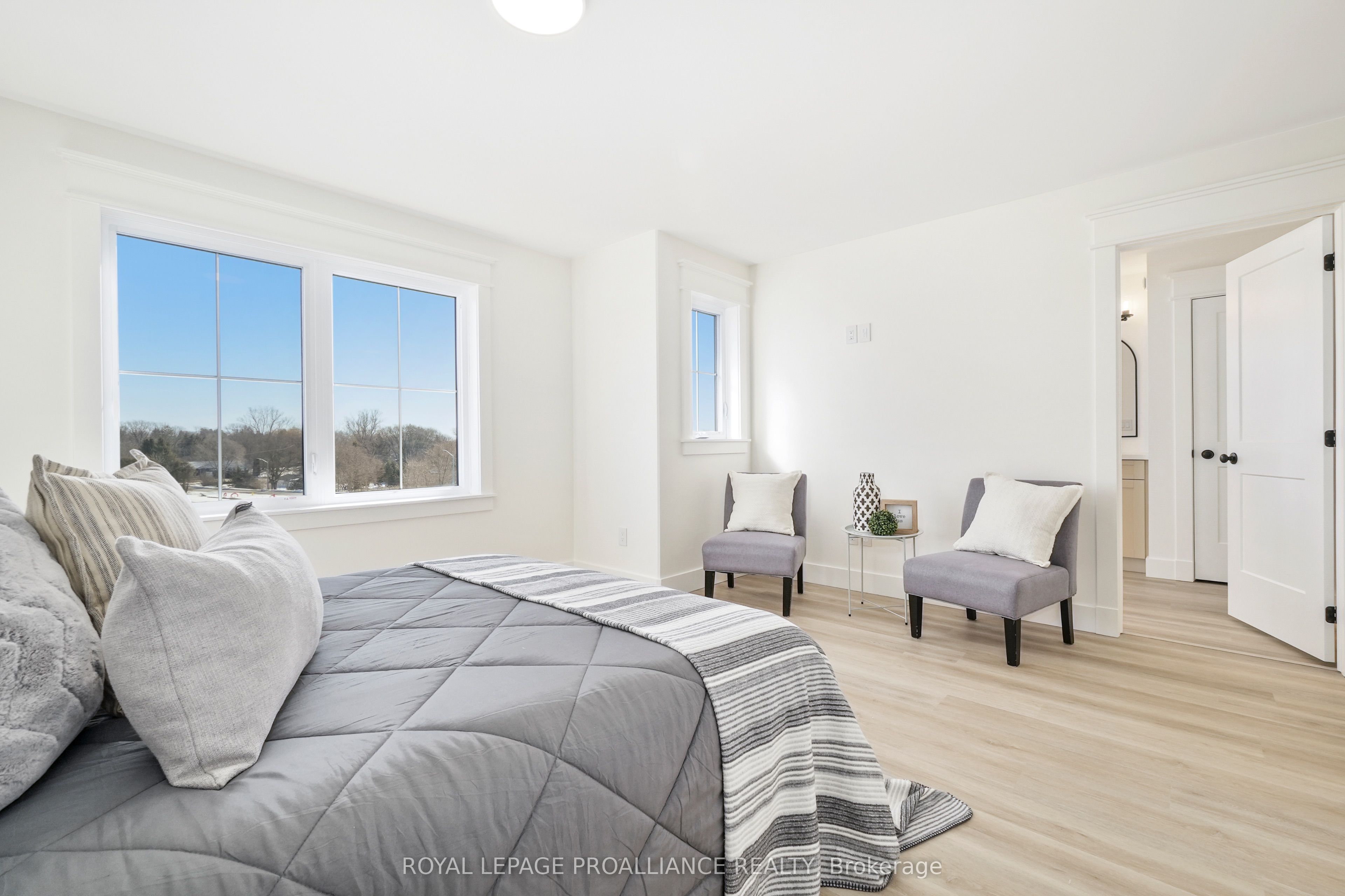 9 Hollingsworth Street Property Photo 23