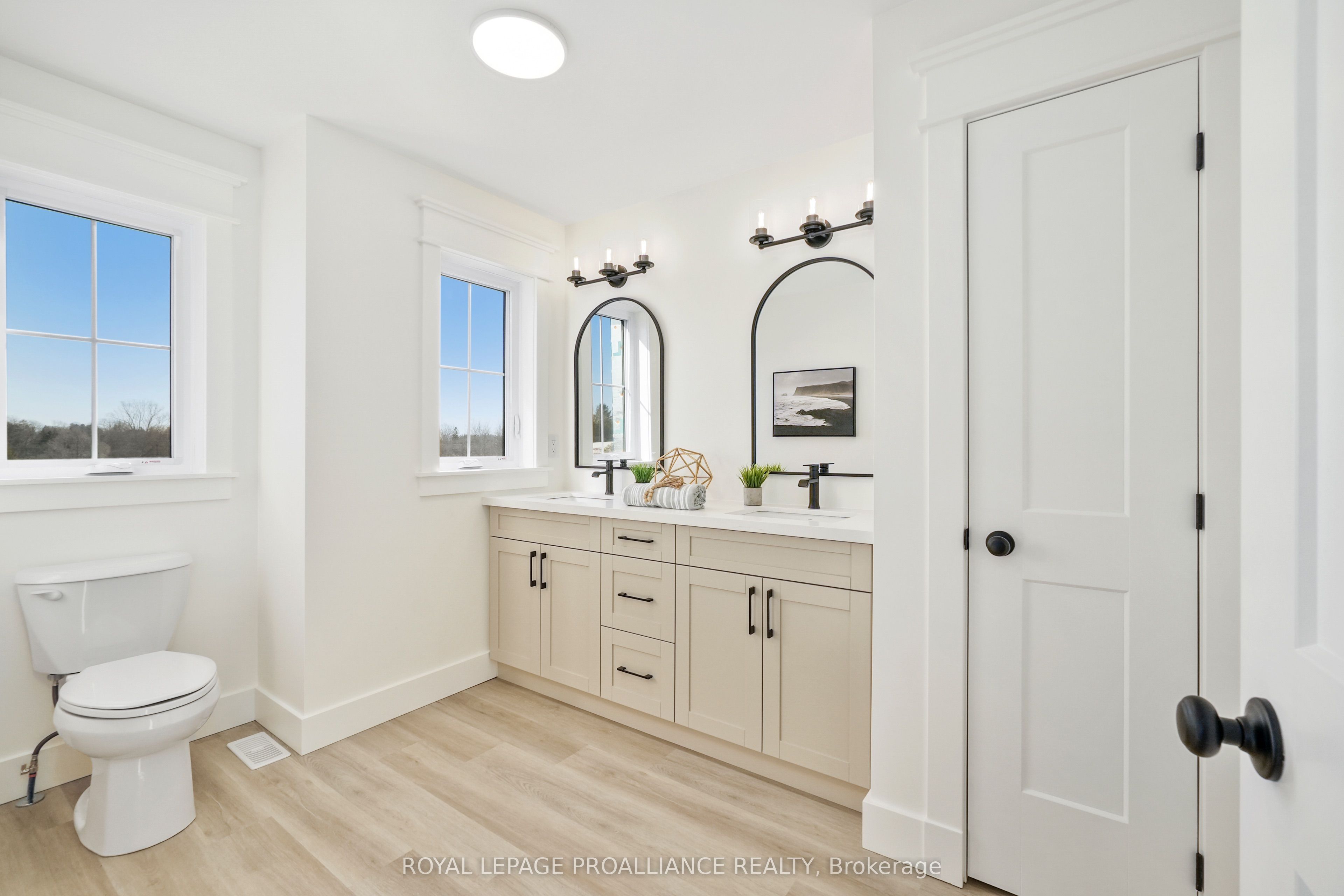 9 Hollingsworth Street Property Photo 24
