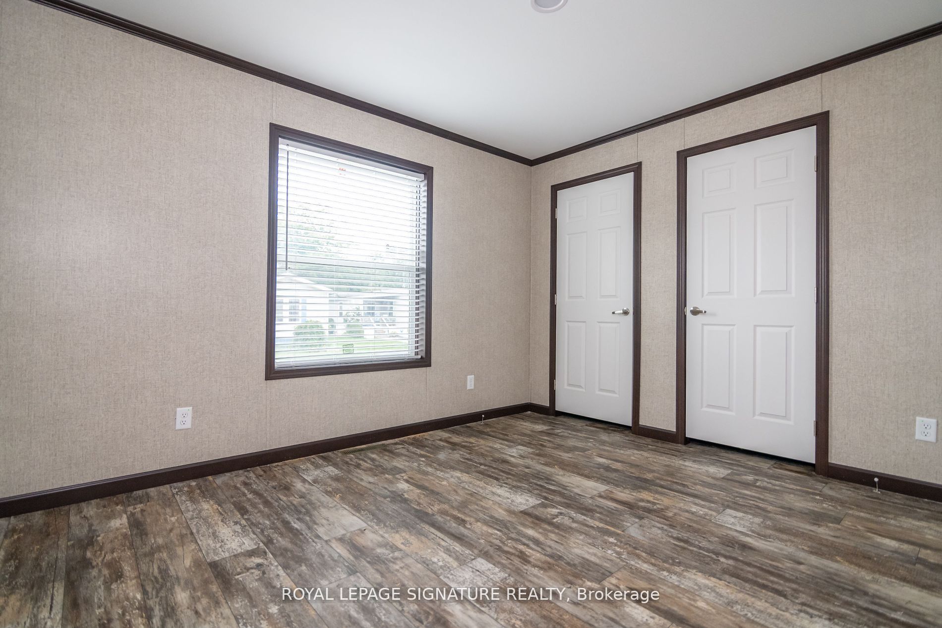 142 Regency Drive Property Photo 12
