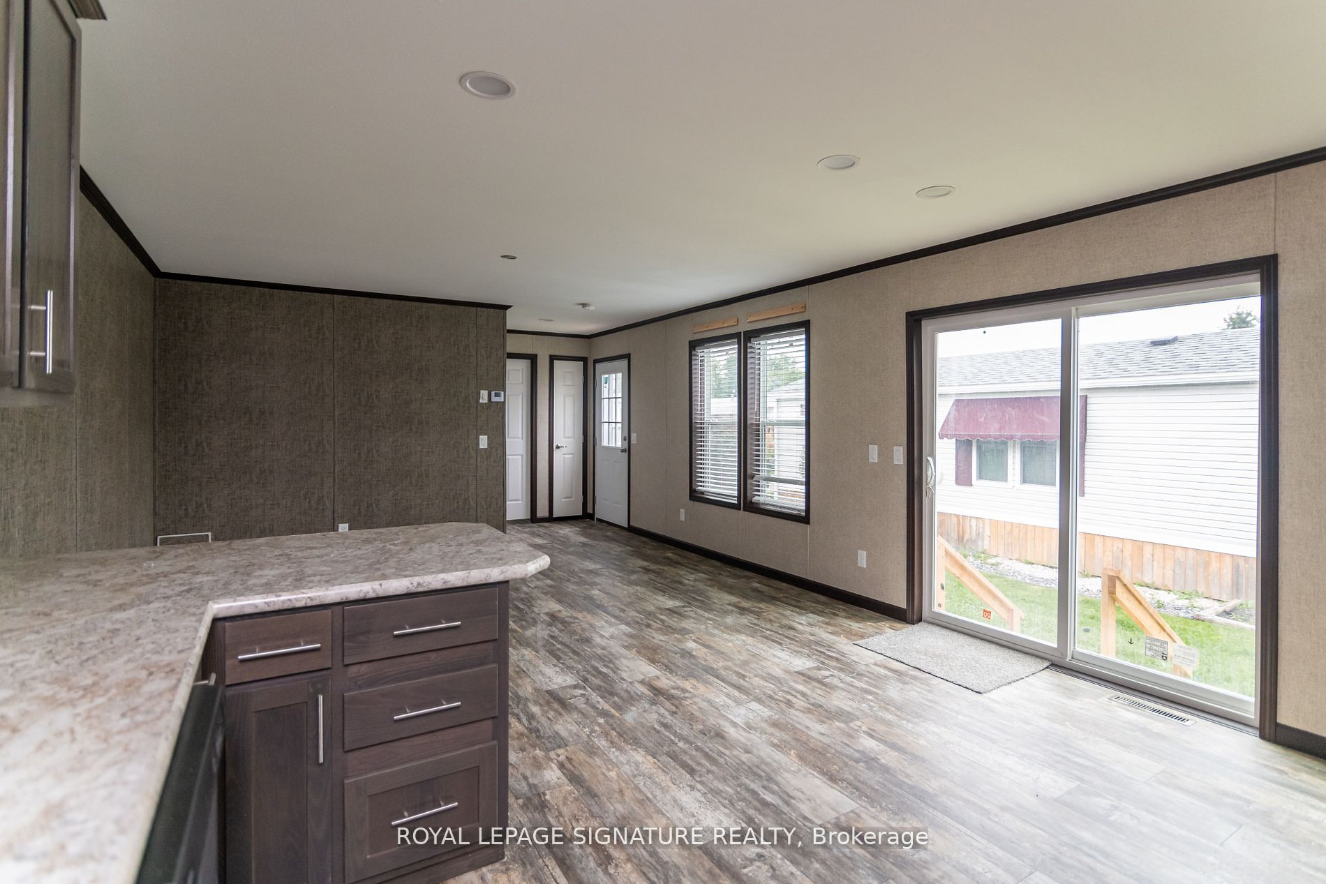 142 Regency Drive Property Photo 14