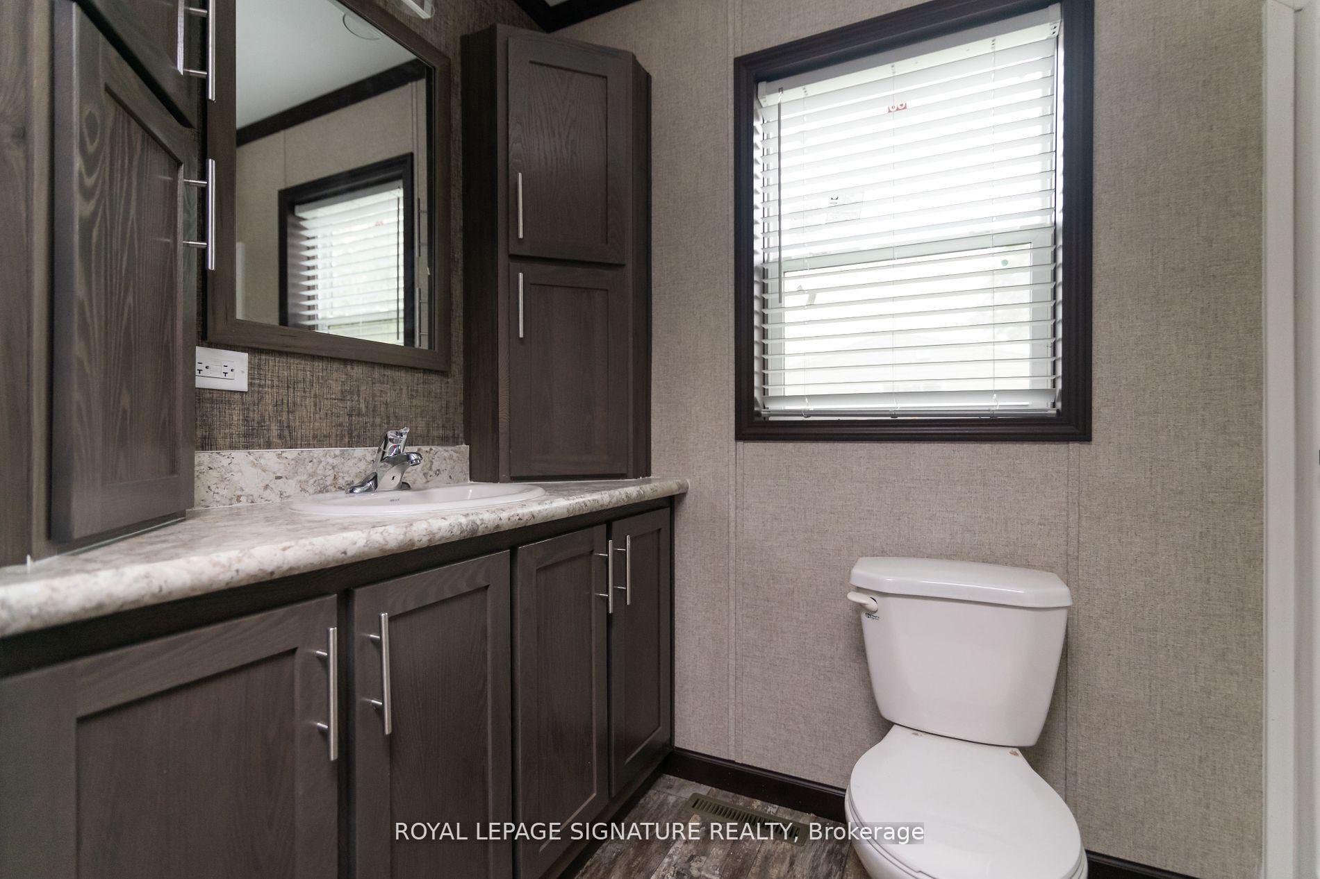 142 Regency Drive Property Photo 21