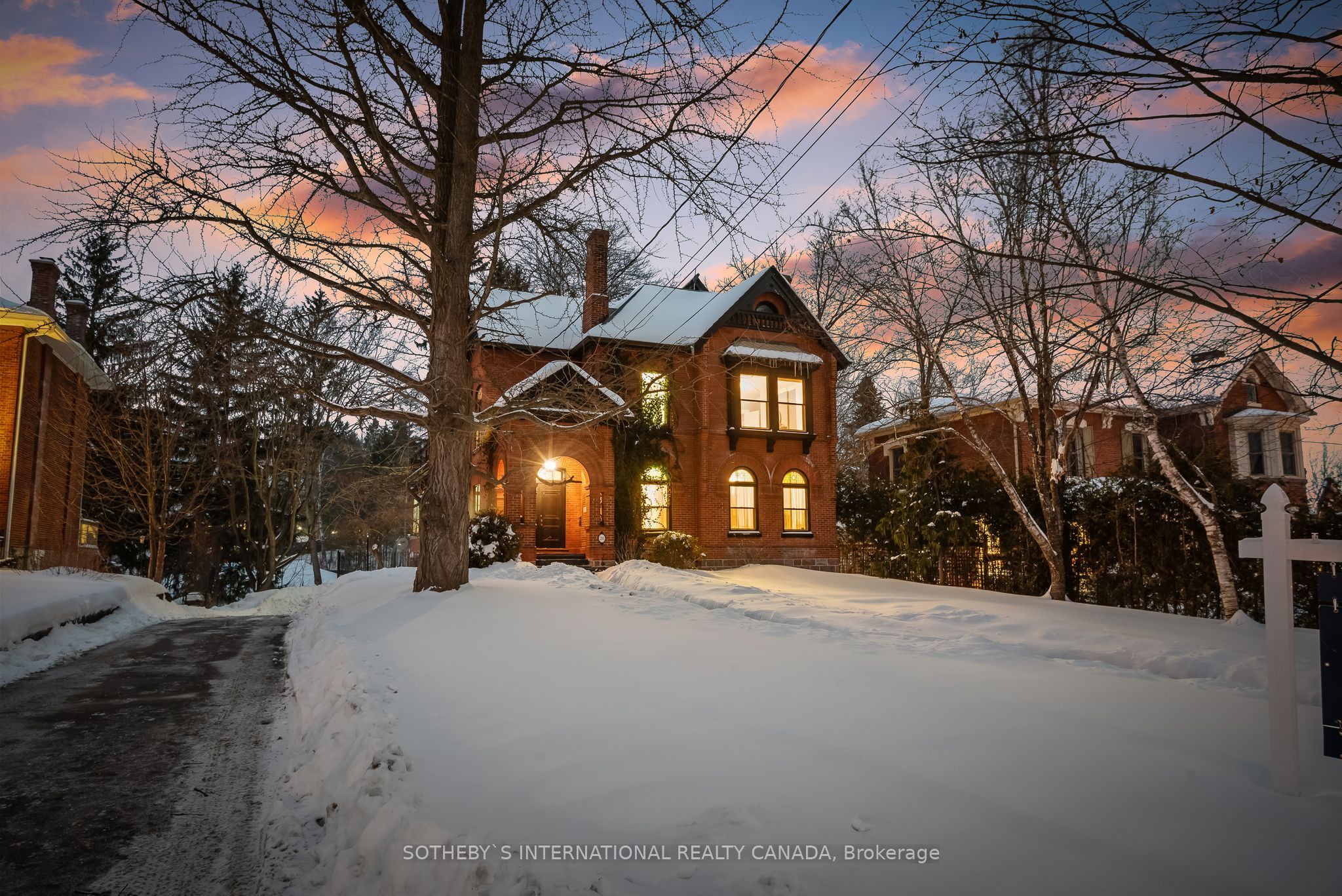 28 Bedford Street Property Photo 4